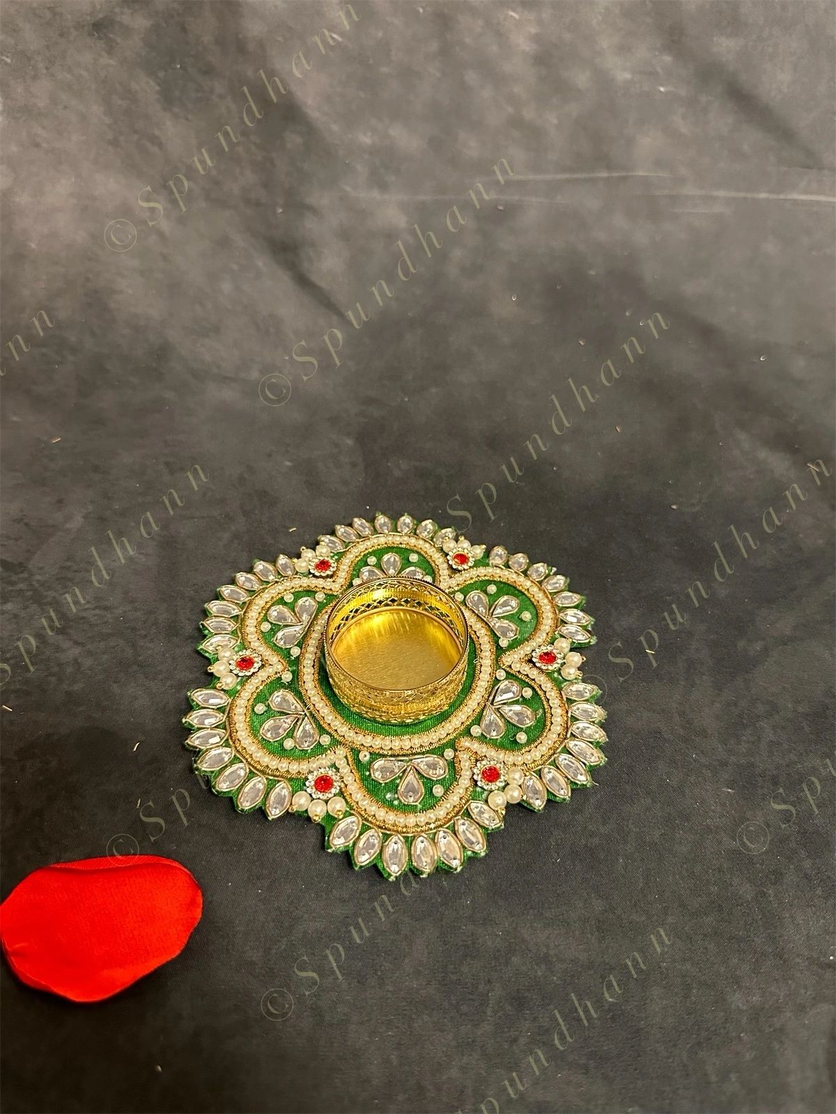 Studs and Pearls Designer Tealight Holder