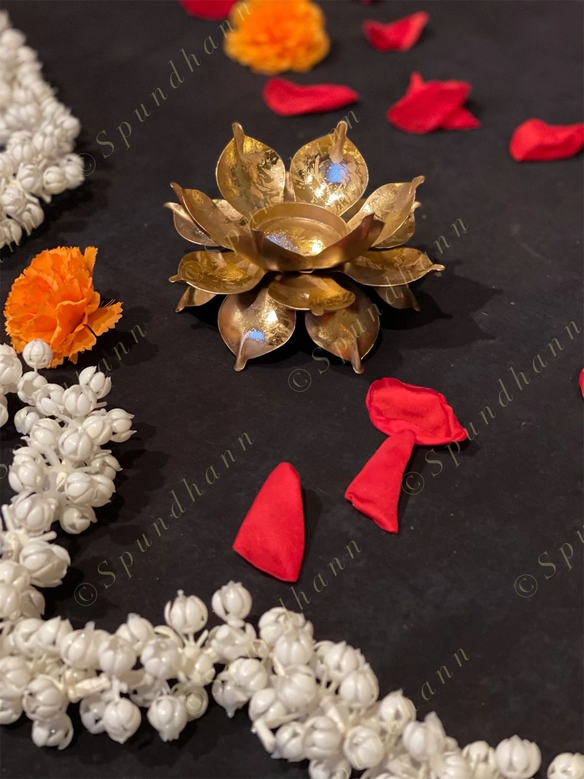 Lotus Tea Light Candle Holder