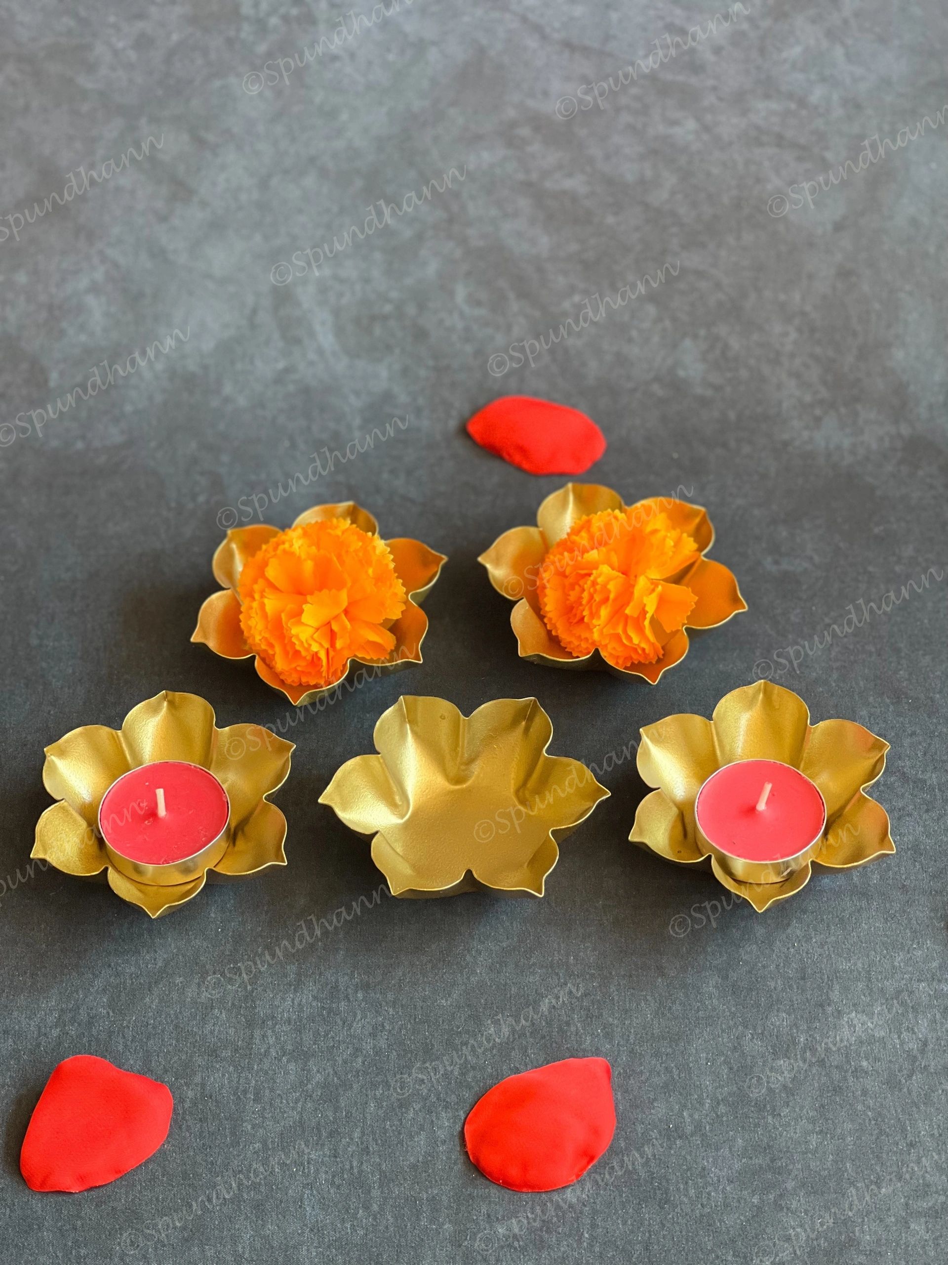 Cute Floating Metal Flowers