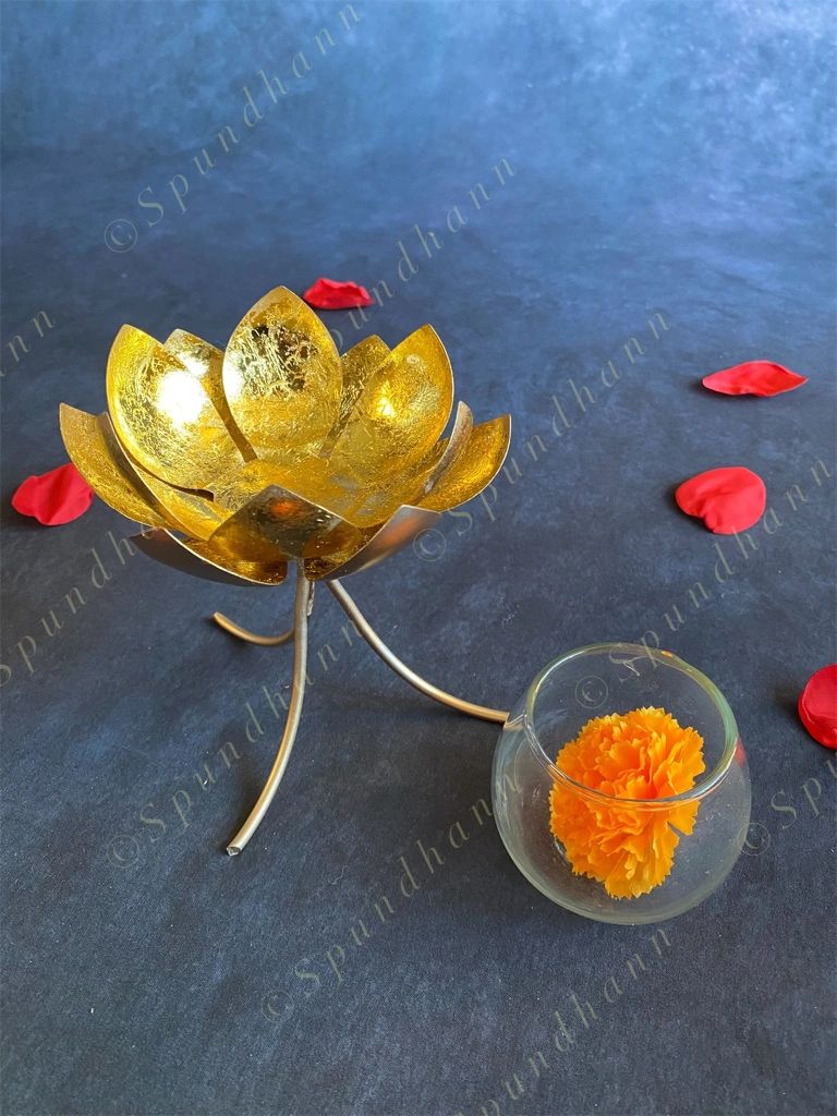 Lotus Tea Light Stand