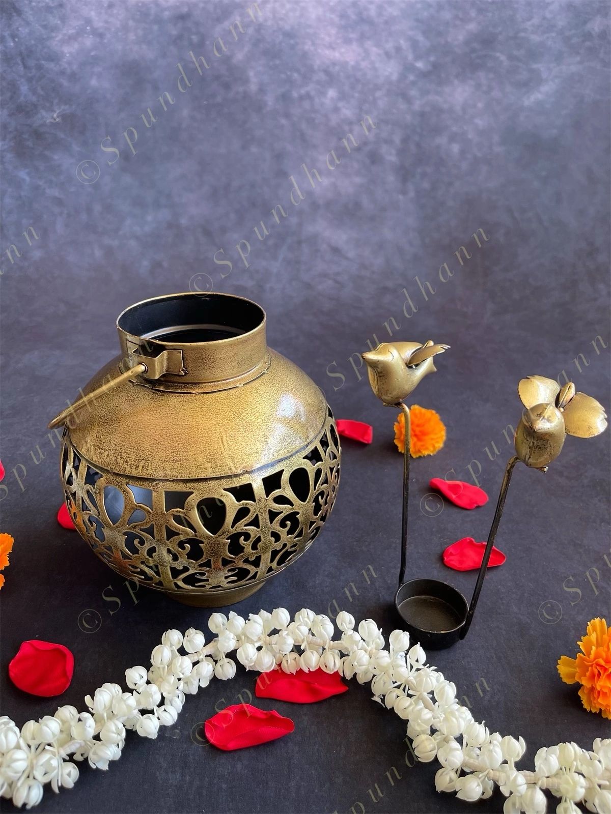 Bird Dhoop Dani Dhuna Loban / Tea Light Holder