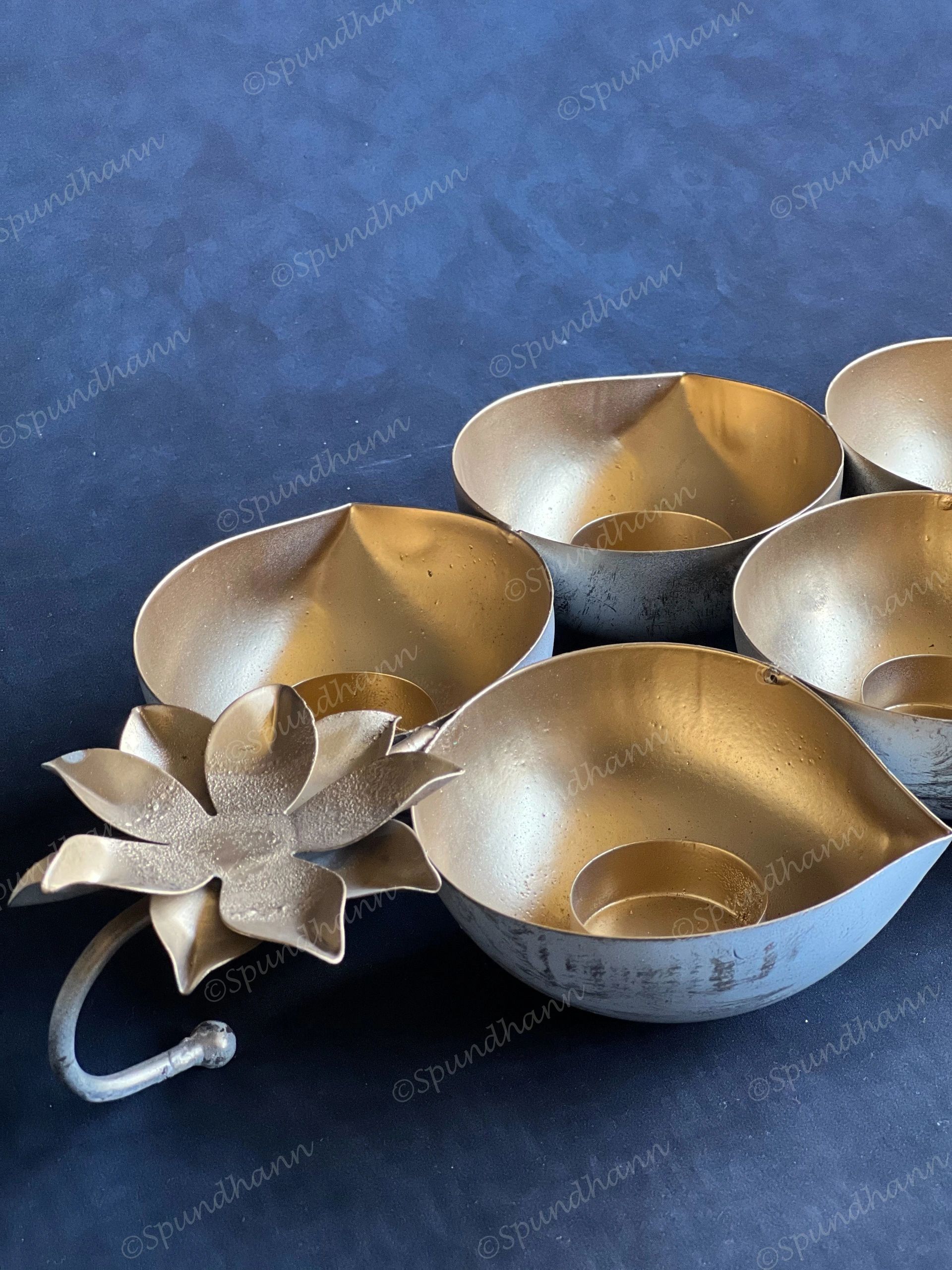 Big Diya Shaped Bunch Tea Light Holder