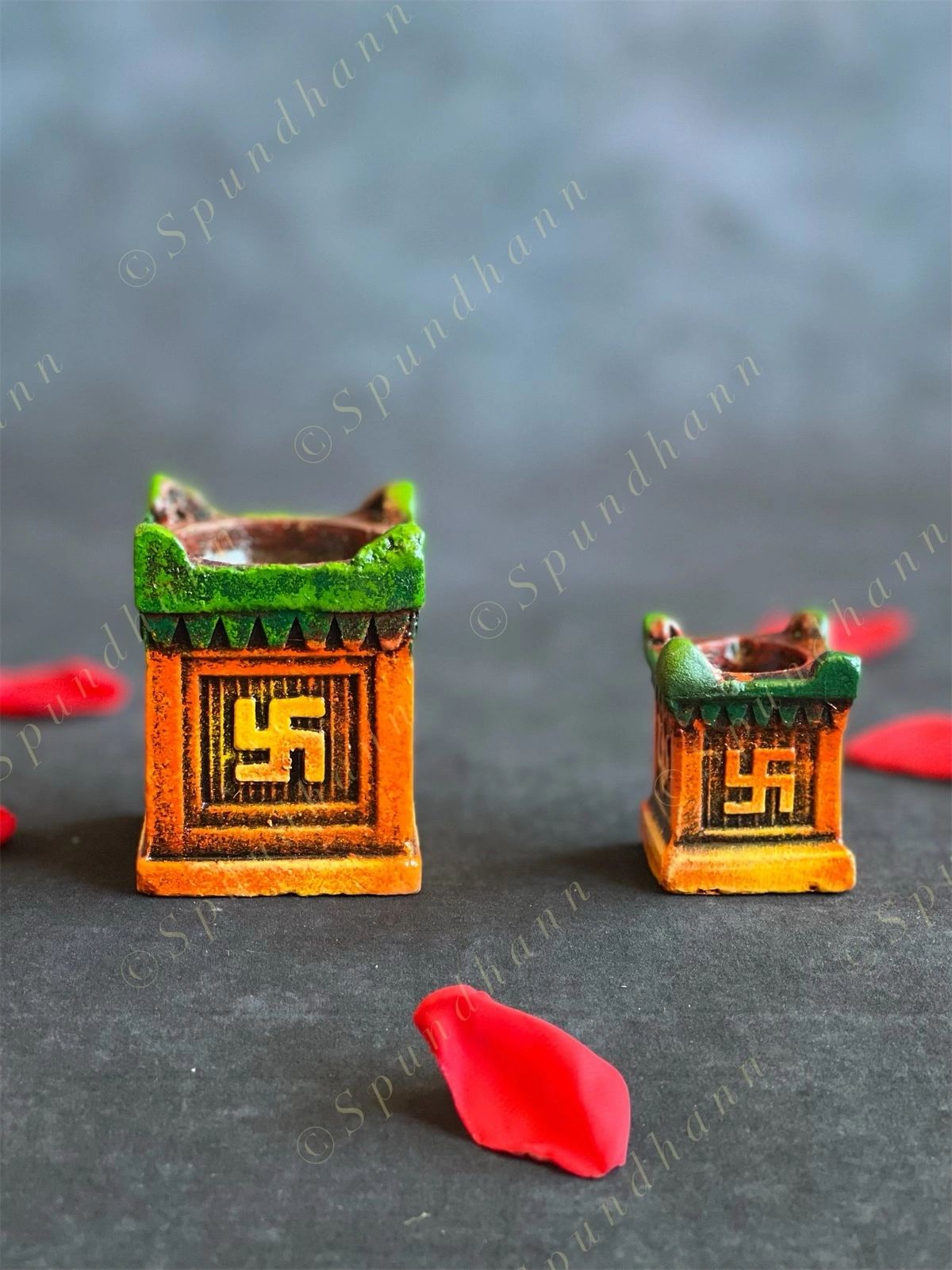 Terracotta Tulsi Rectangular Deepak Holders