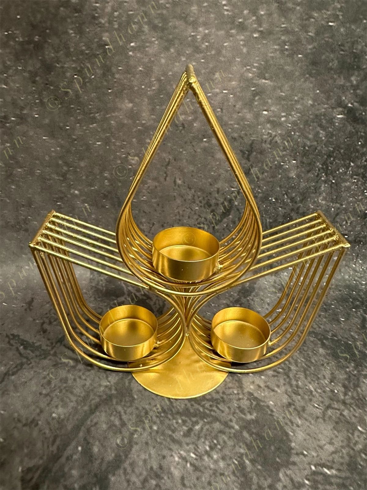 Diya Shape Triple Drop Standing Tea Light Holder