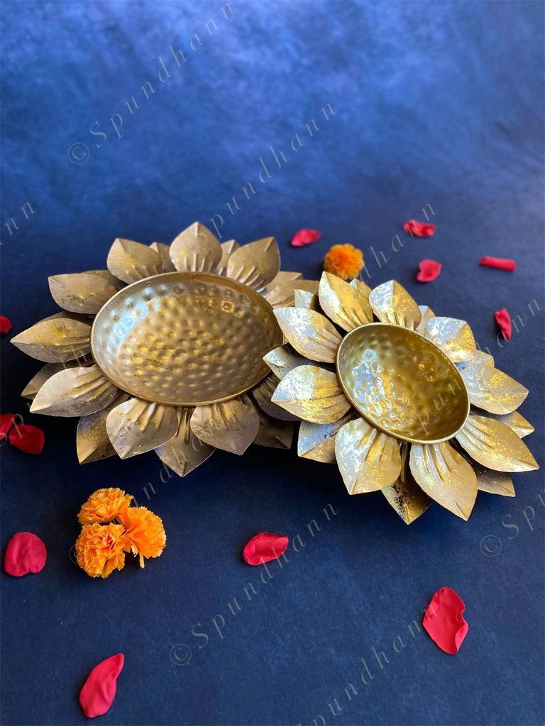 Glitter Sunflower Urli