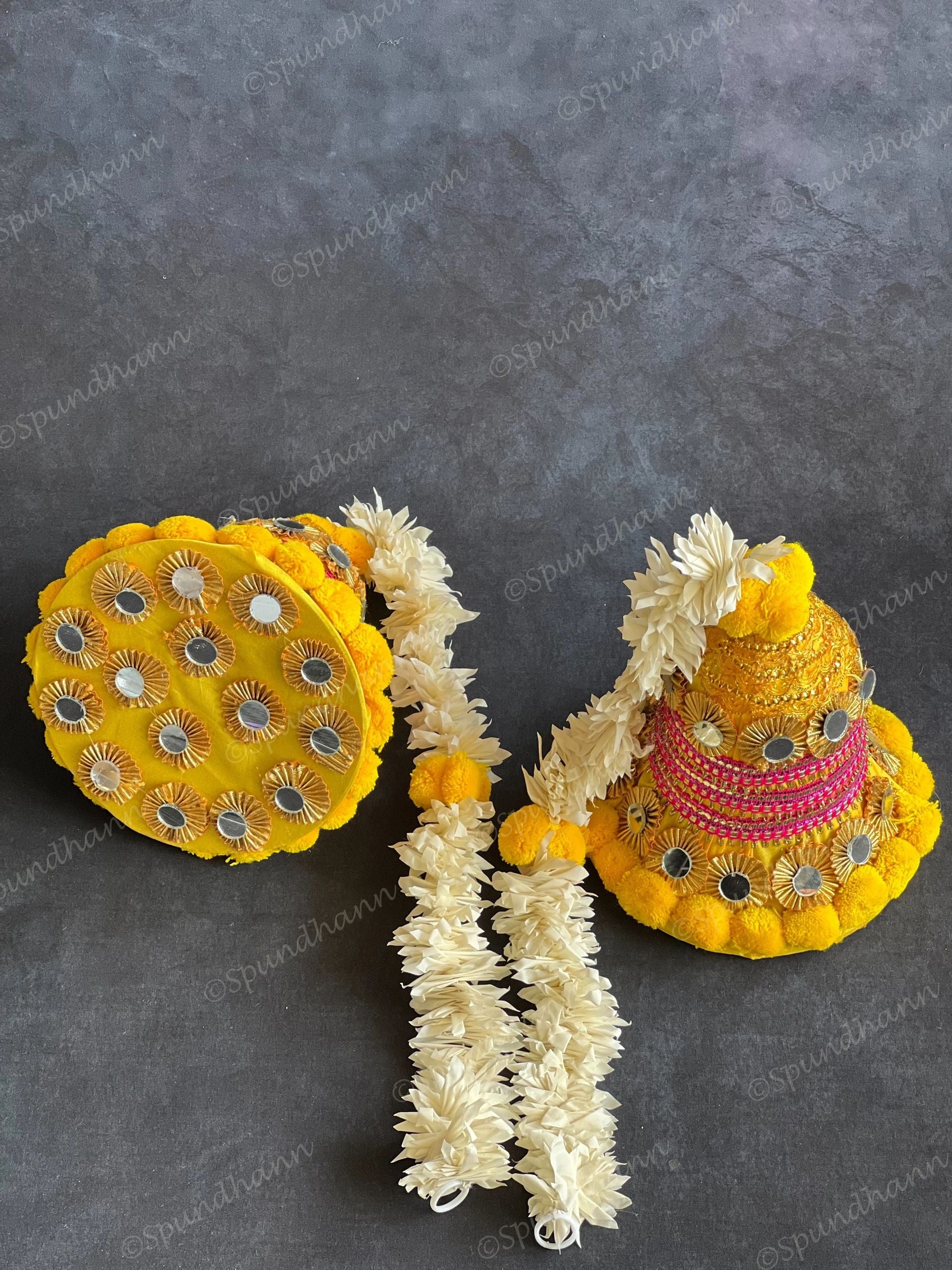 Chameli & Jumbo Bell Pom Pom Dangler