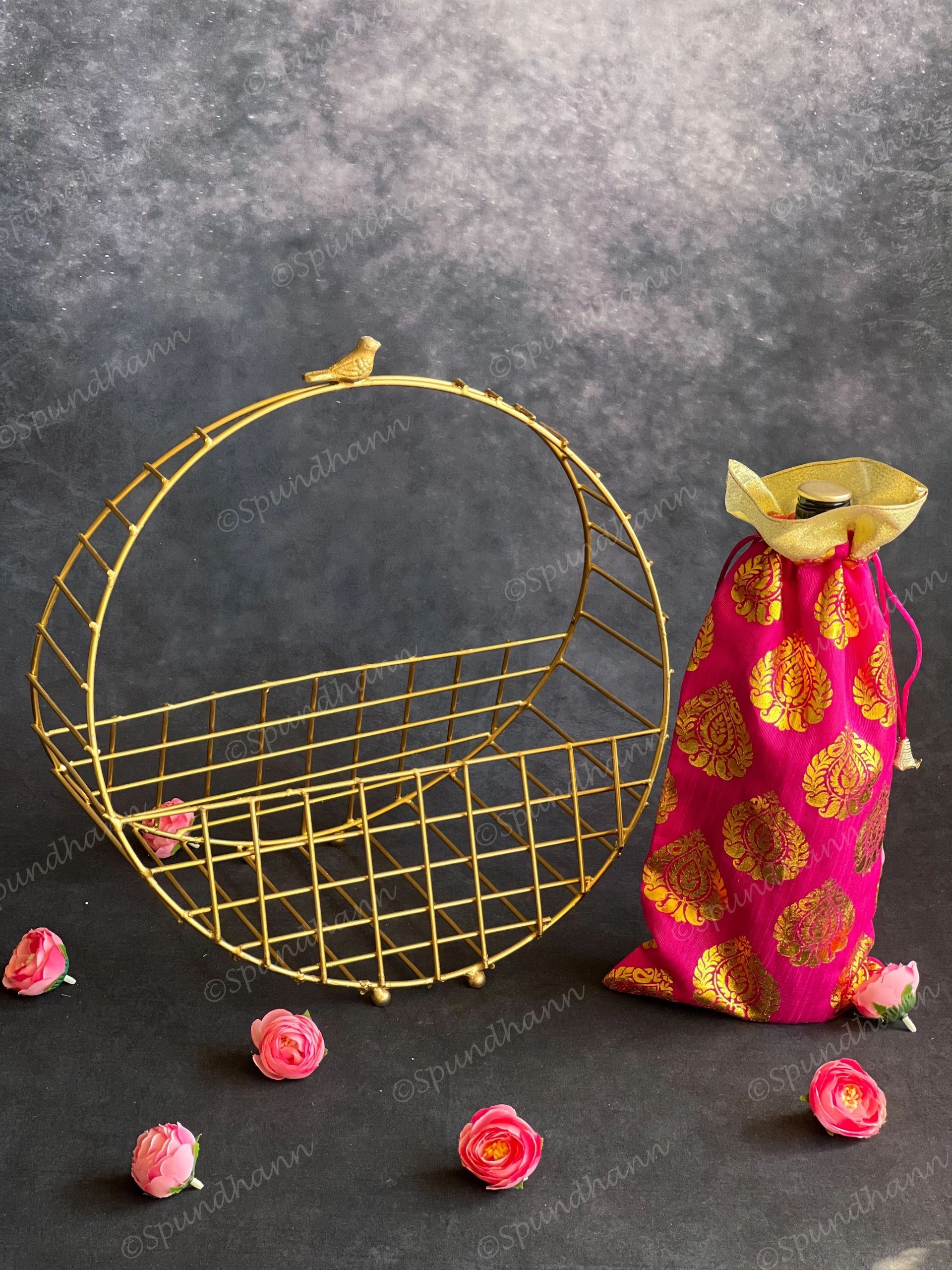 Golden Wire Circular Hanging Decor