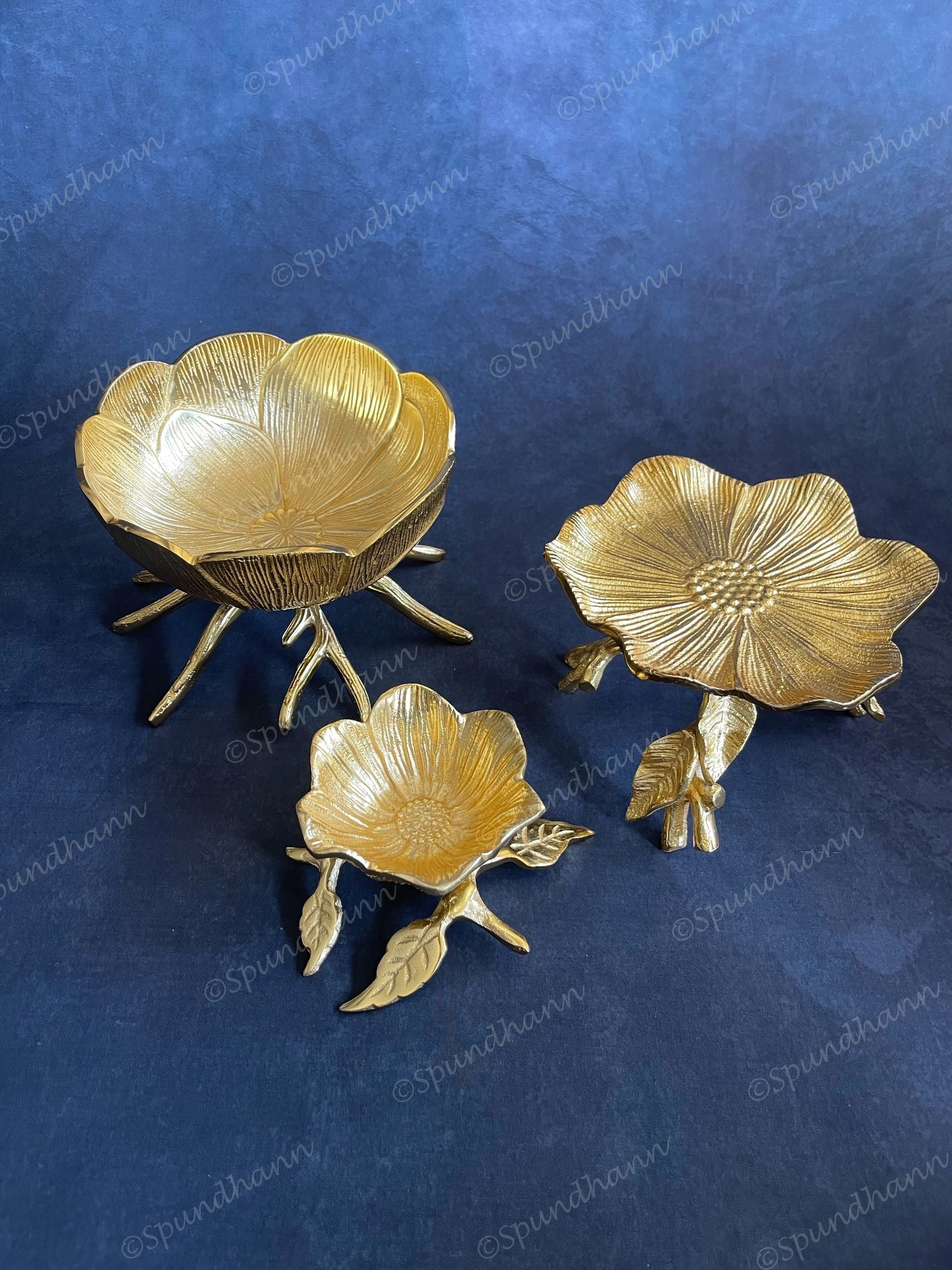 Sunflower Platter/Plate on a Stand