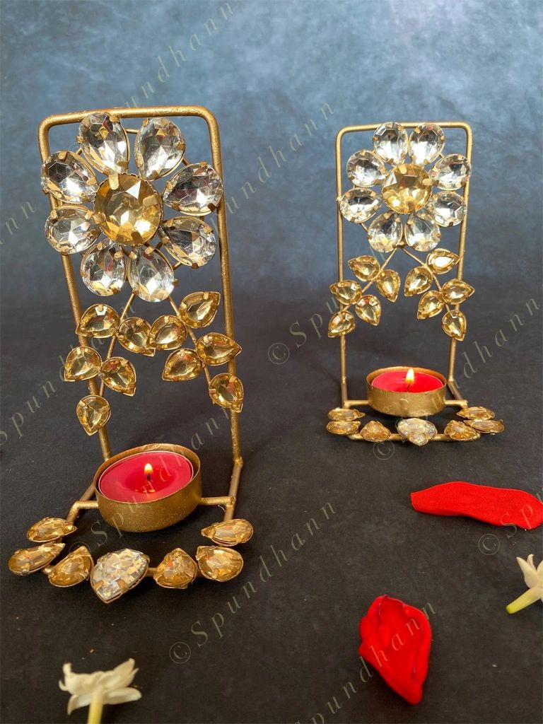 White Studded Tea Light Stand