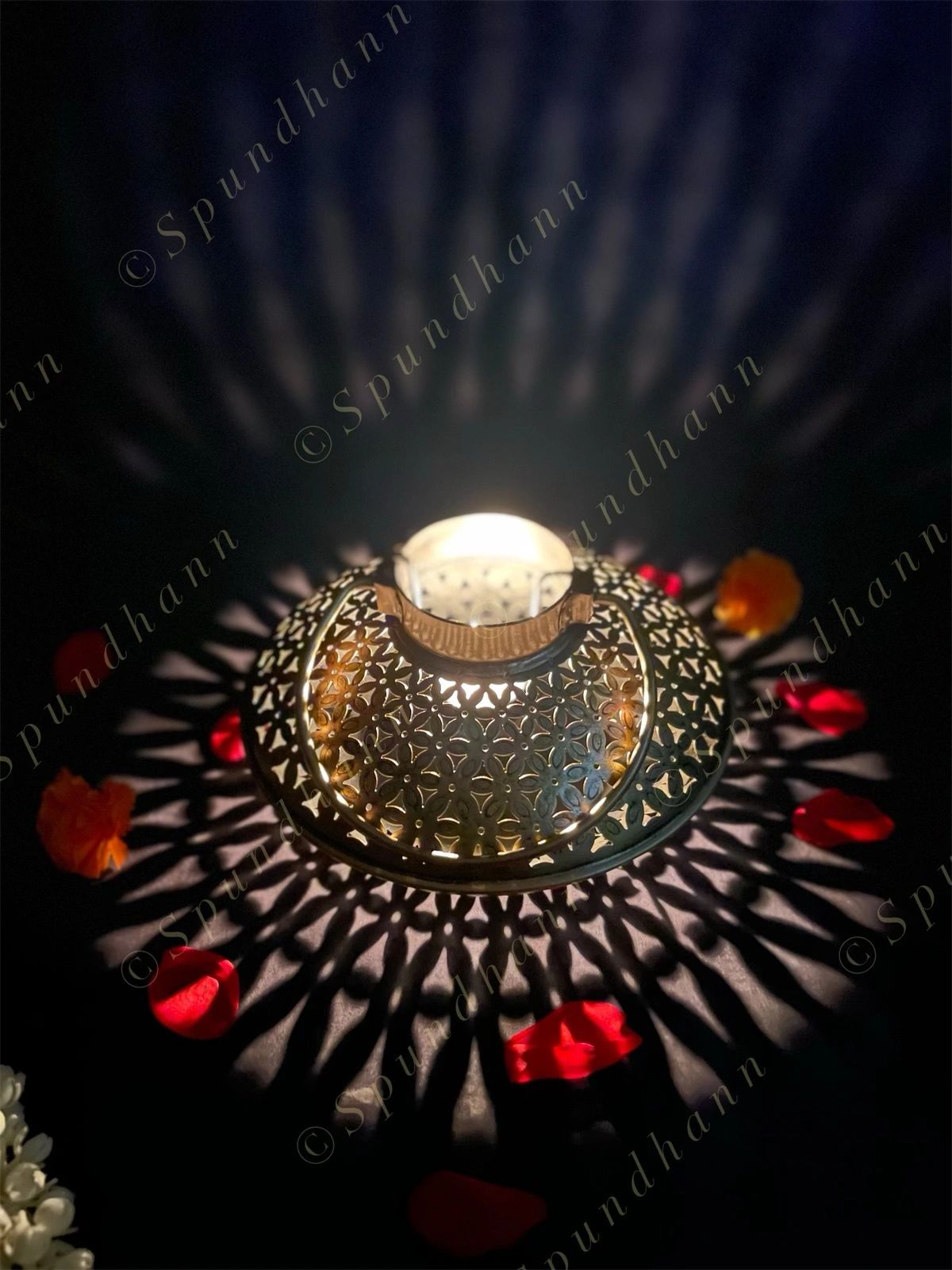 Dhoop Dani Dhuna Loban / Tea Light Holder