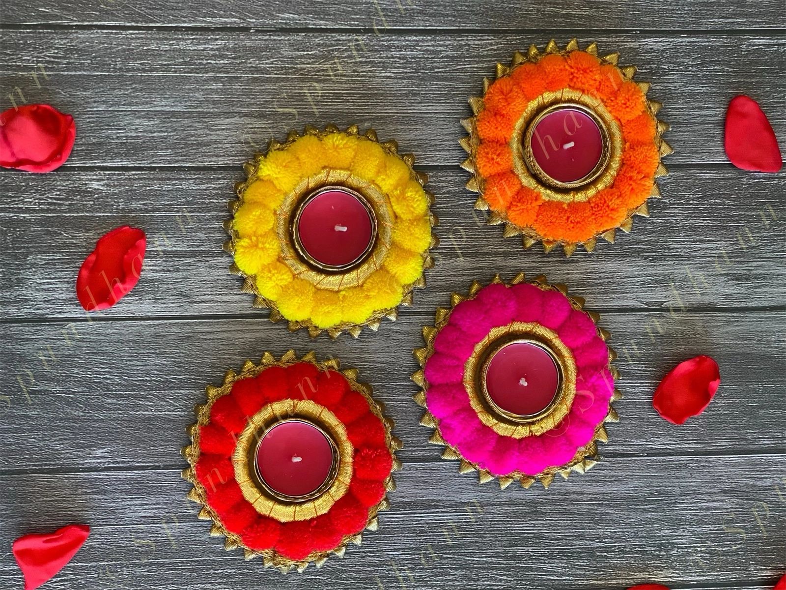 Pom Pom Tea Light Holder