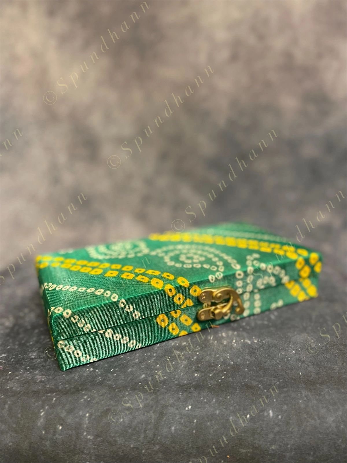 Rectangular Bandhani Gift Box Only