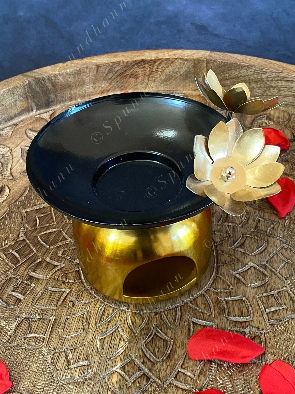 Black & Gold Brass Oil Diffuser