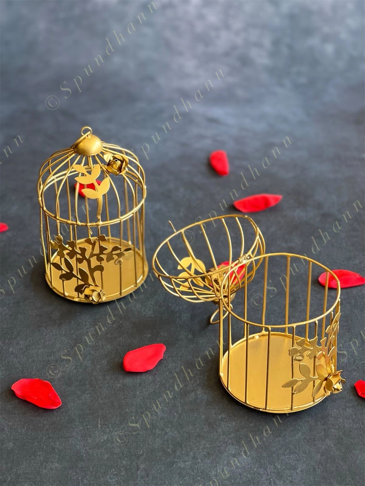 Cute Cage Tea Light Candle Holder in Gold