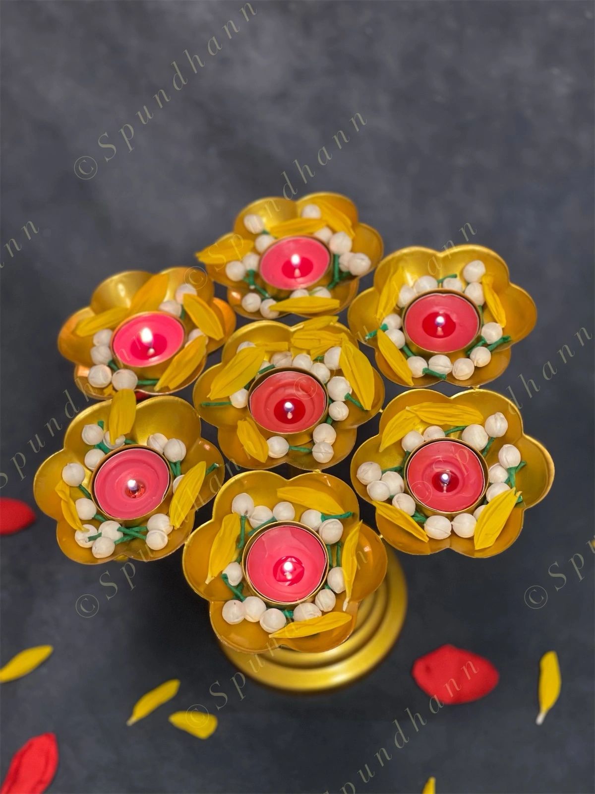 Standing Metal Multi Flower Rangoli
