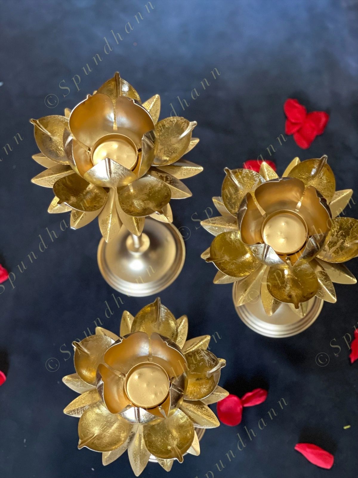 Lotus Standing Tea Light Set of 3