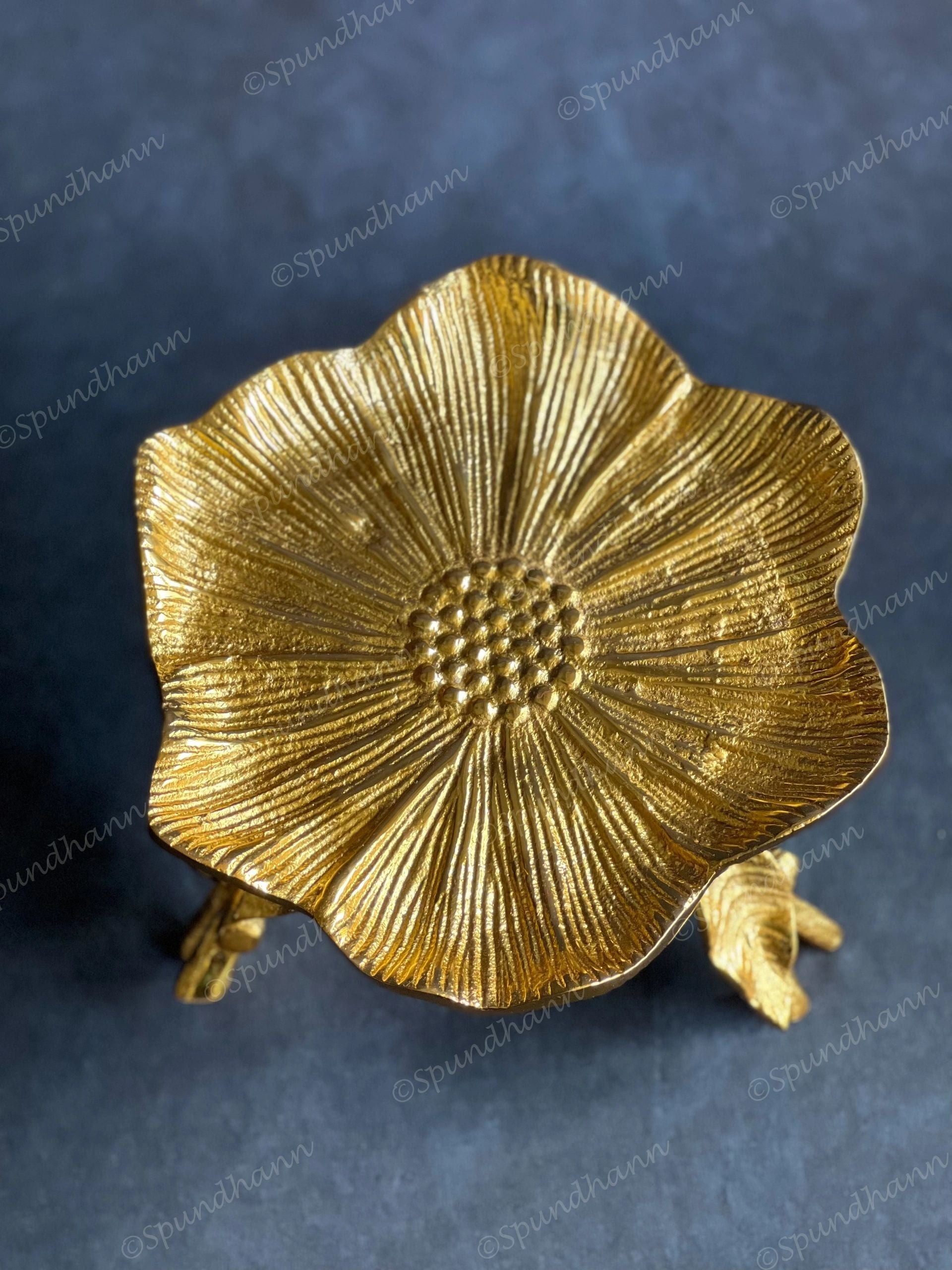 Sunflower Platter/Plate on a Stand