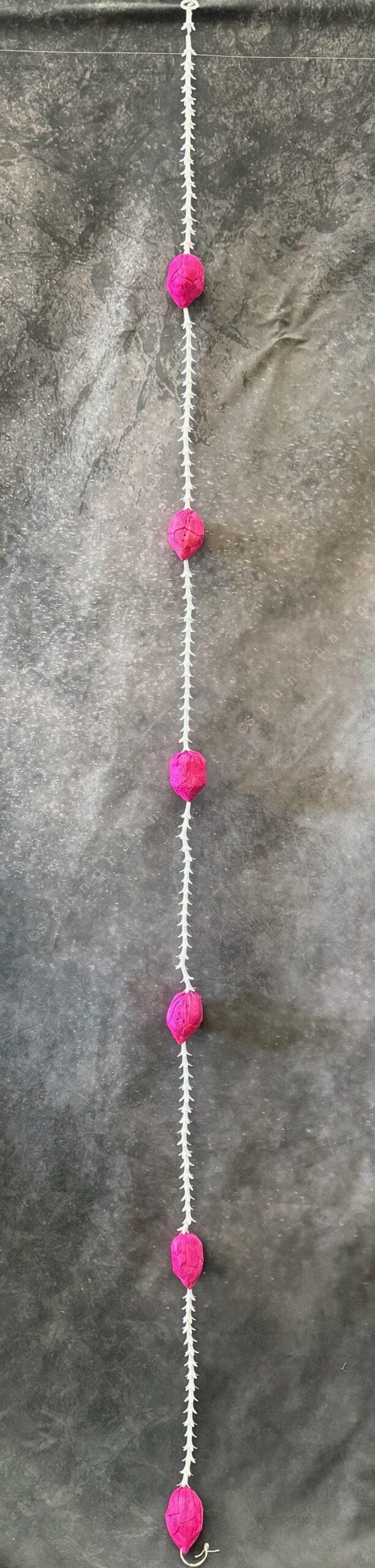 Rajnigandha with 6 lotus bud Single String