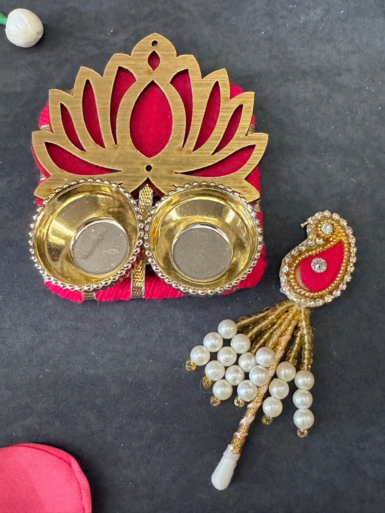 Lotus Kum Kum Tilak Set