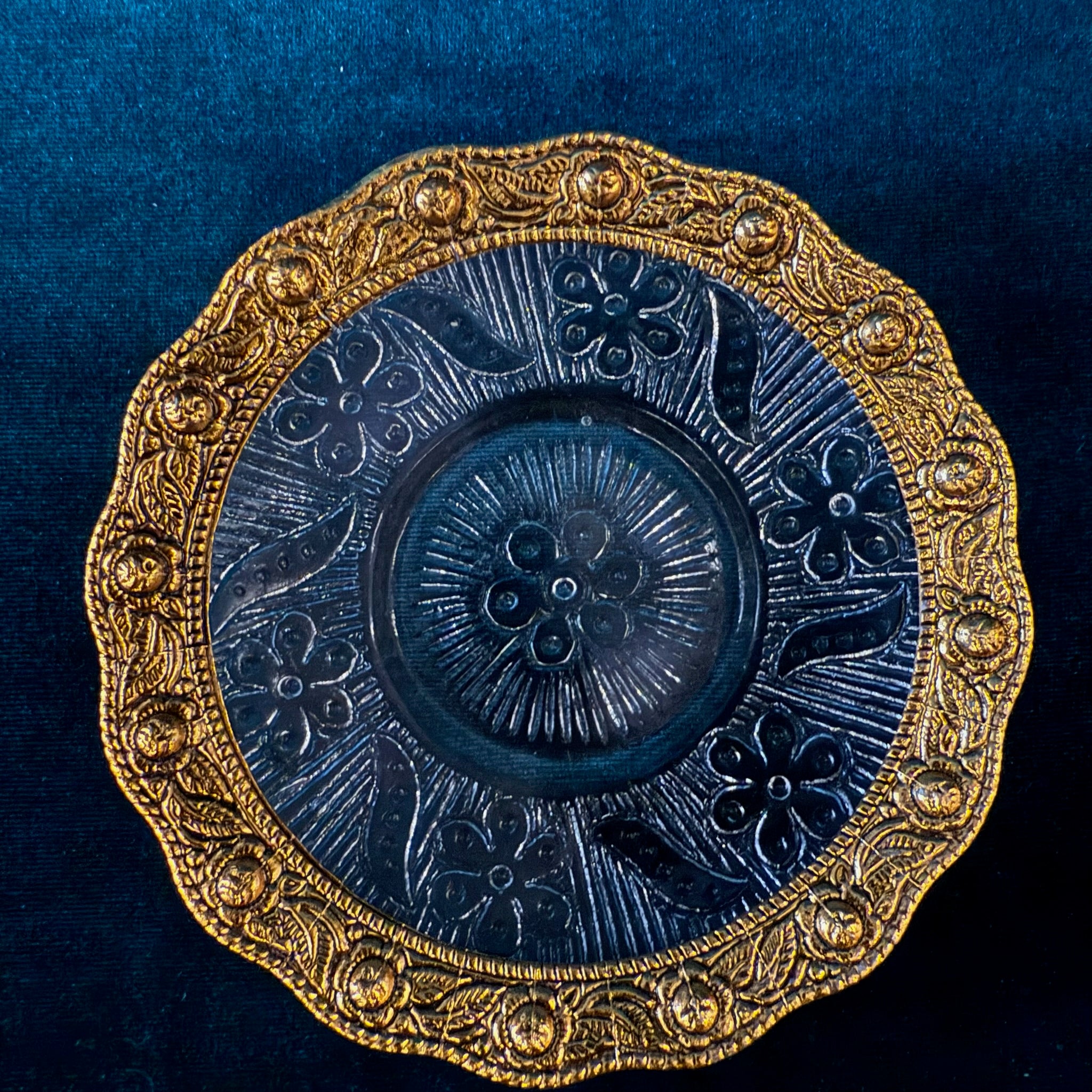 Golden Tortoise with Floral Plate