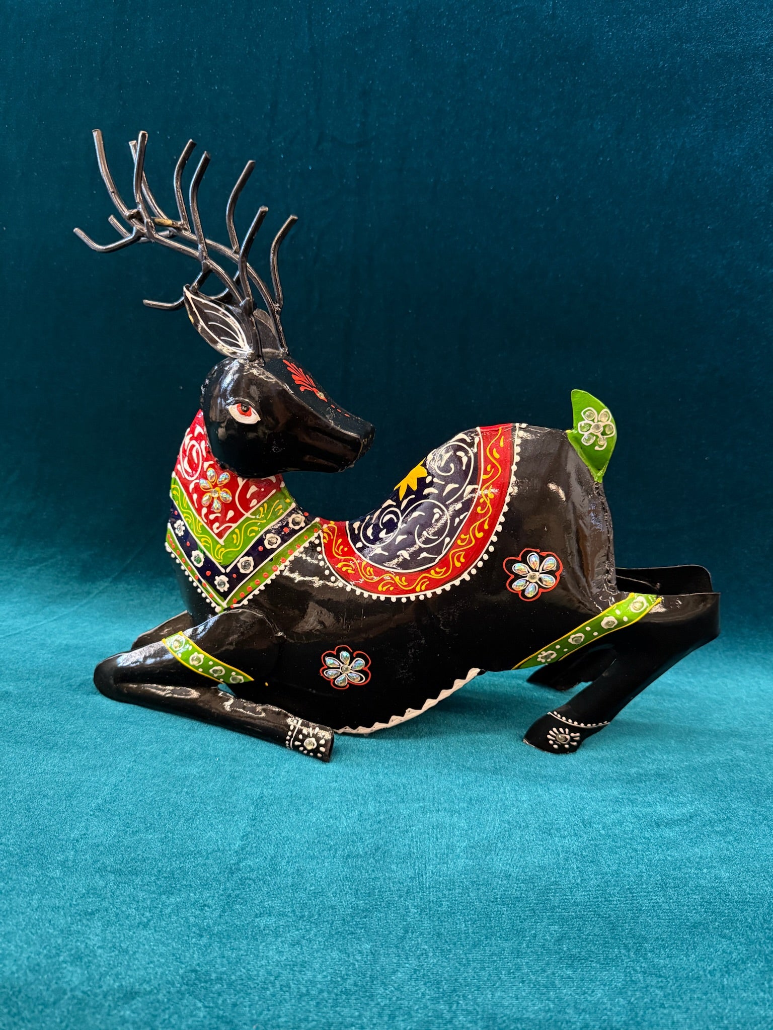 Handcrafted Decorative Deer Pair Ethnic Painted Design