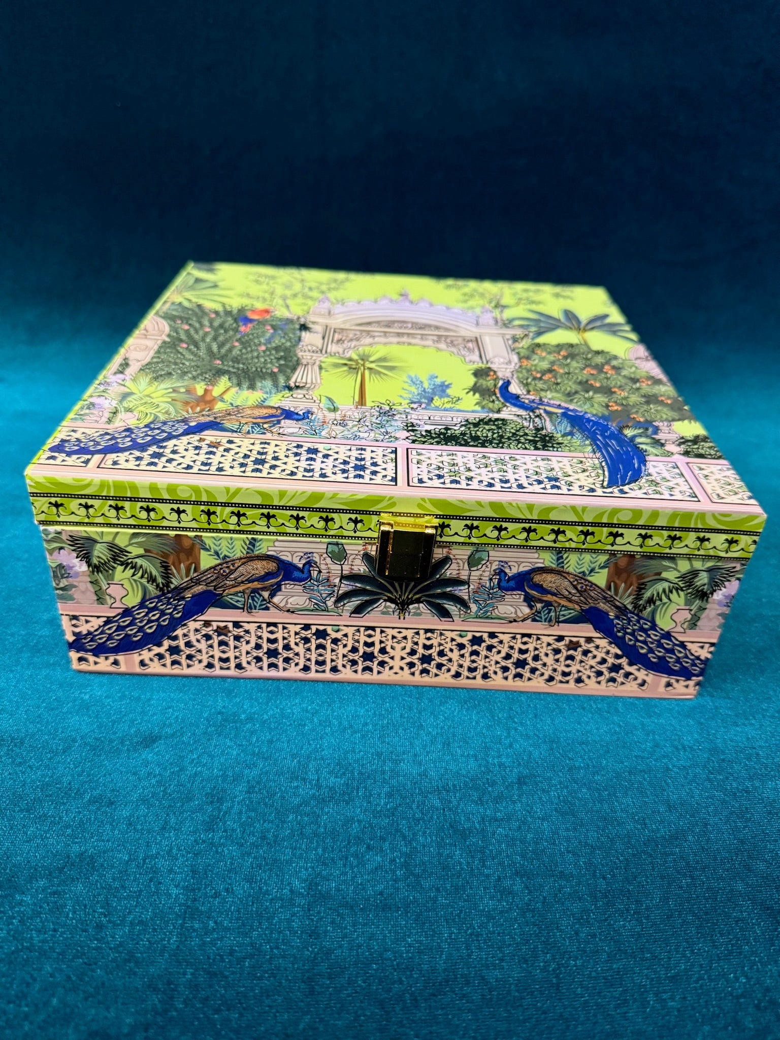 Peacock Gift Box with 4 glass jars