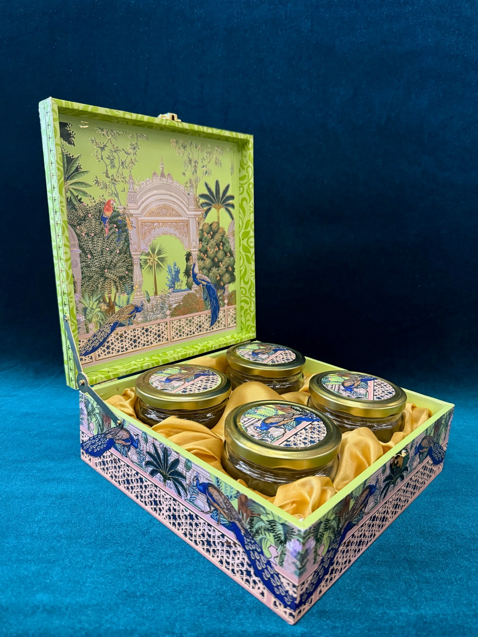 Peacock Gift Box with 4 glass jars