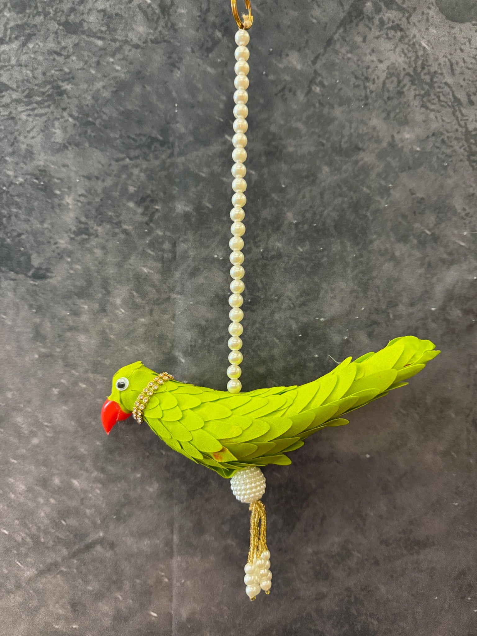 Parrot Pearl Hanging D or