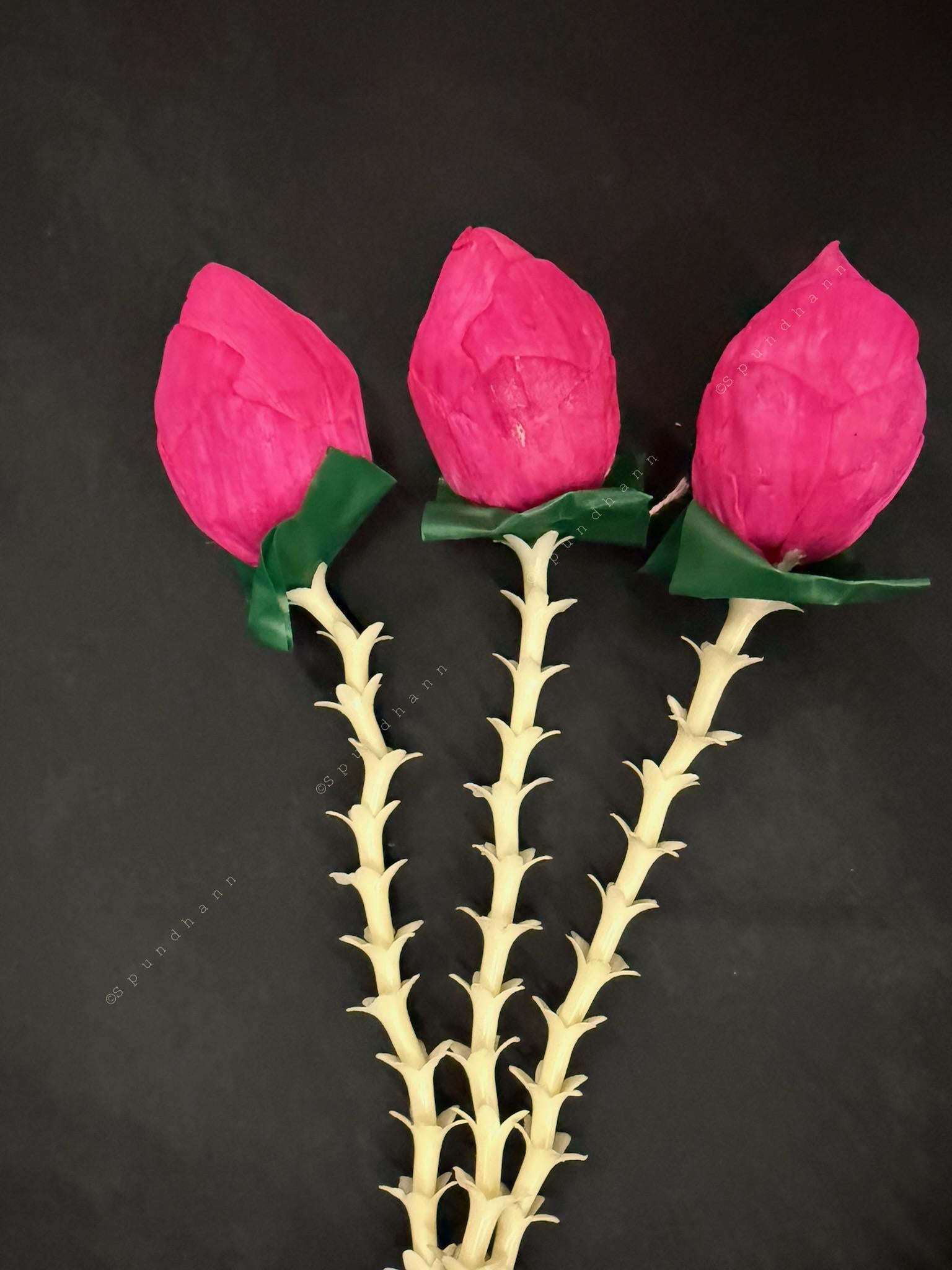 Mogra, Lotus Bud and Green Leaf String