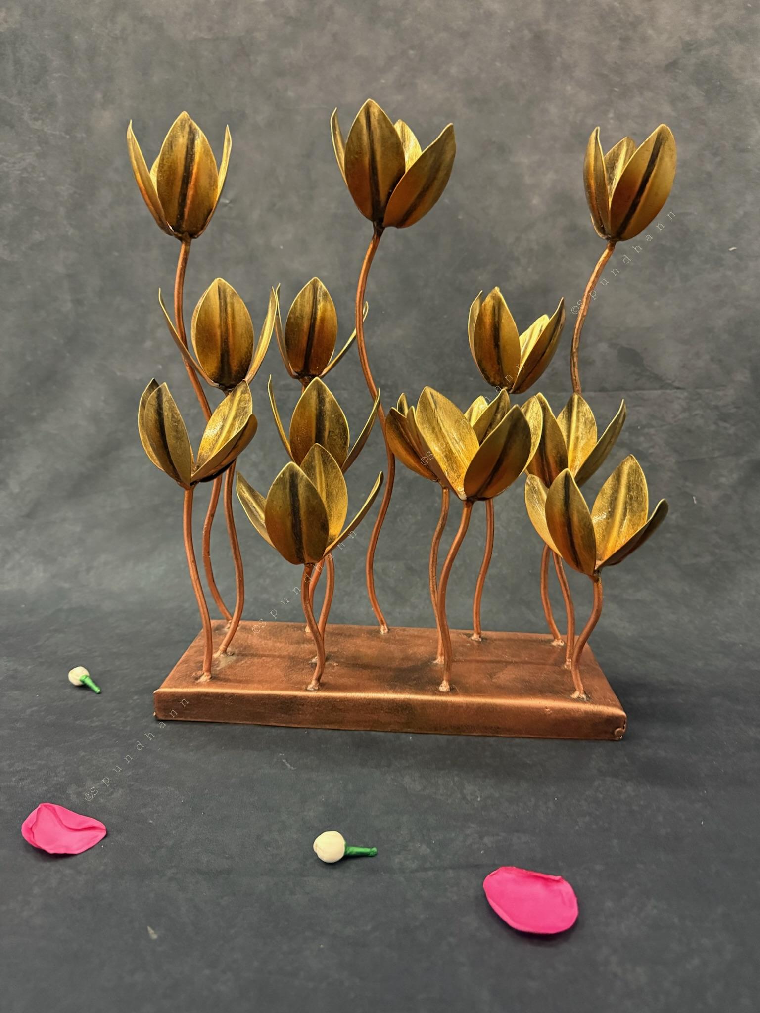 Golden Bloom Metal Table D or