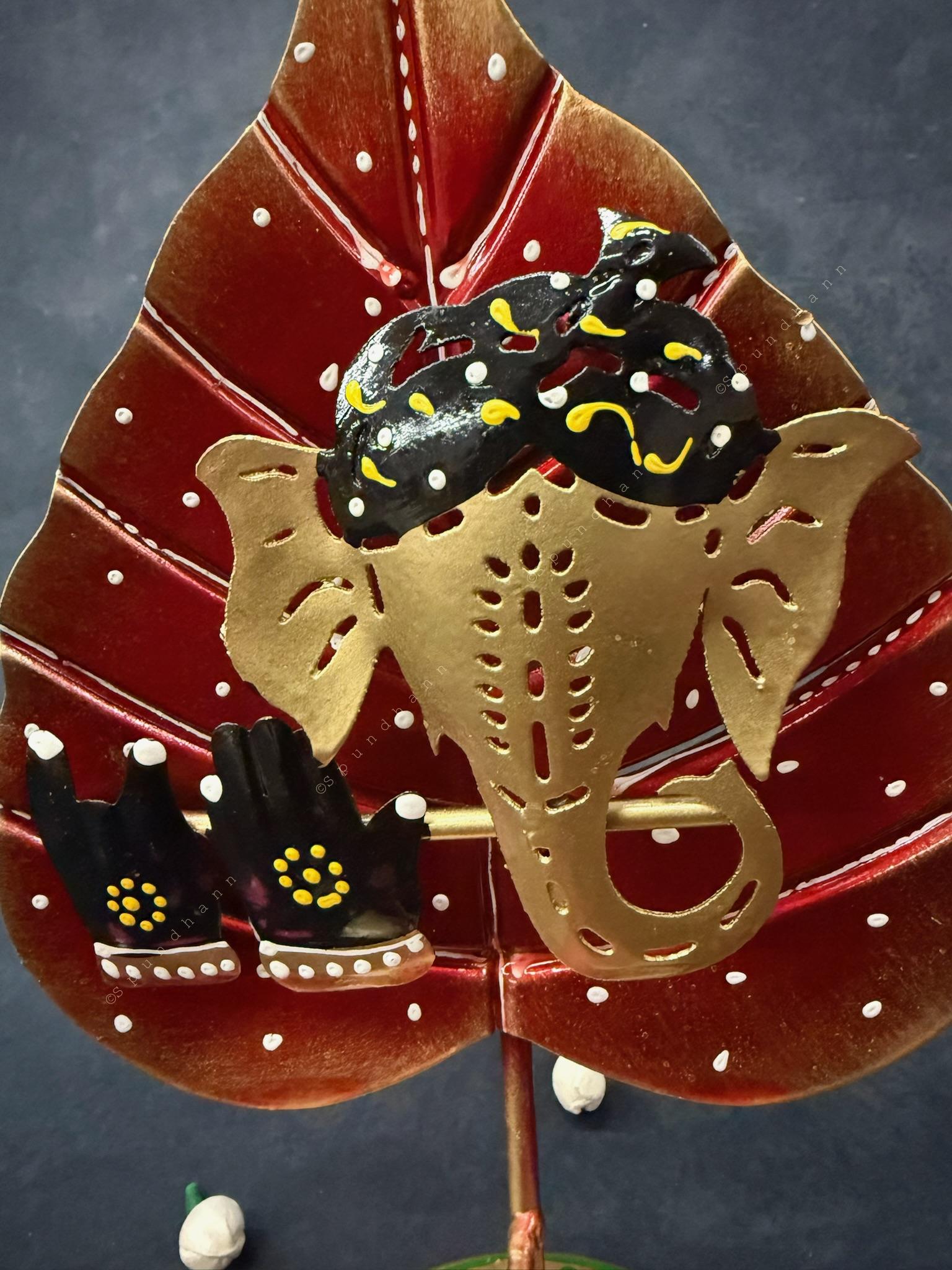 Flute Ganesha With Leaf Tea Light Holder