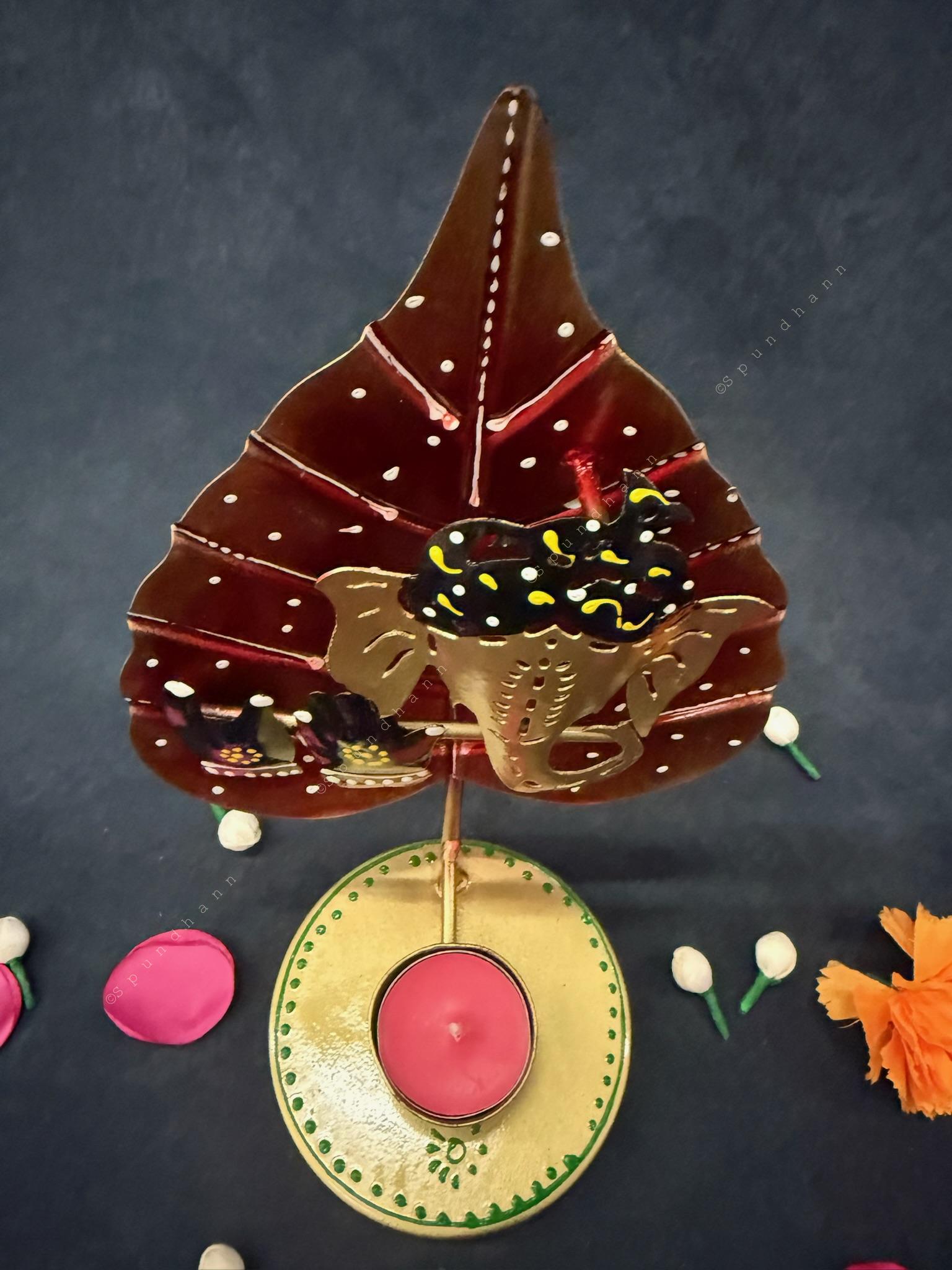 Flute Ganesha With Leaf Tea Light Holder