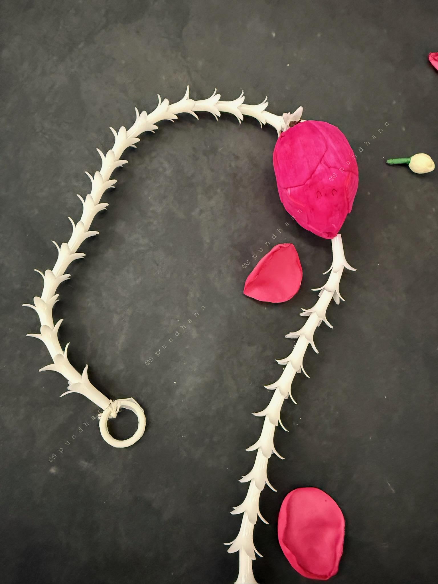 Rajnigandha with 6 lotus bud Single String