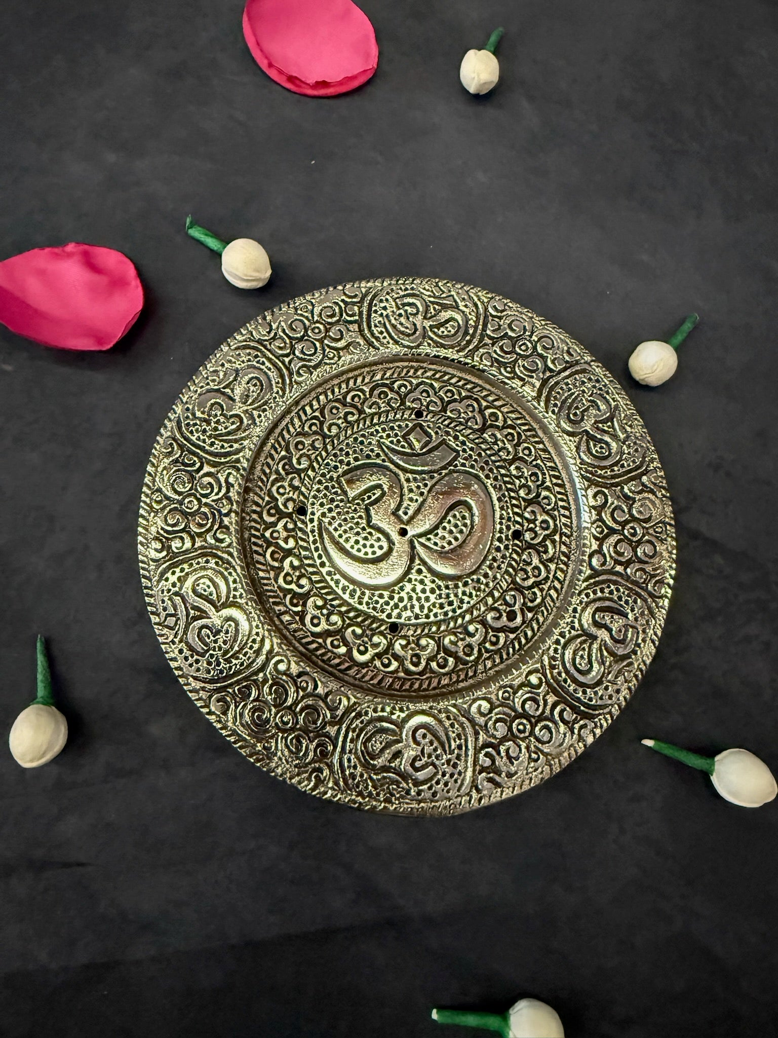 Om pattern Silver Agarbatti Holder round