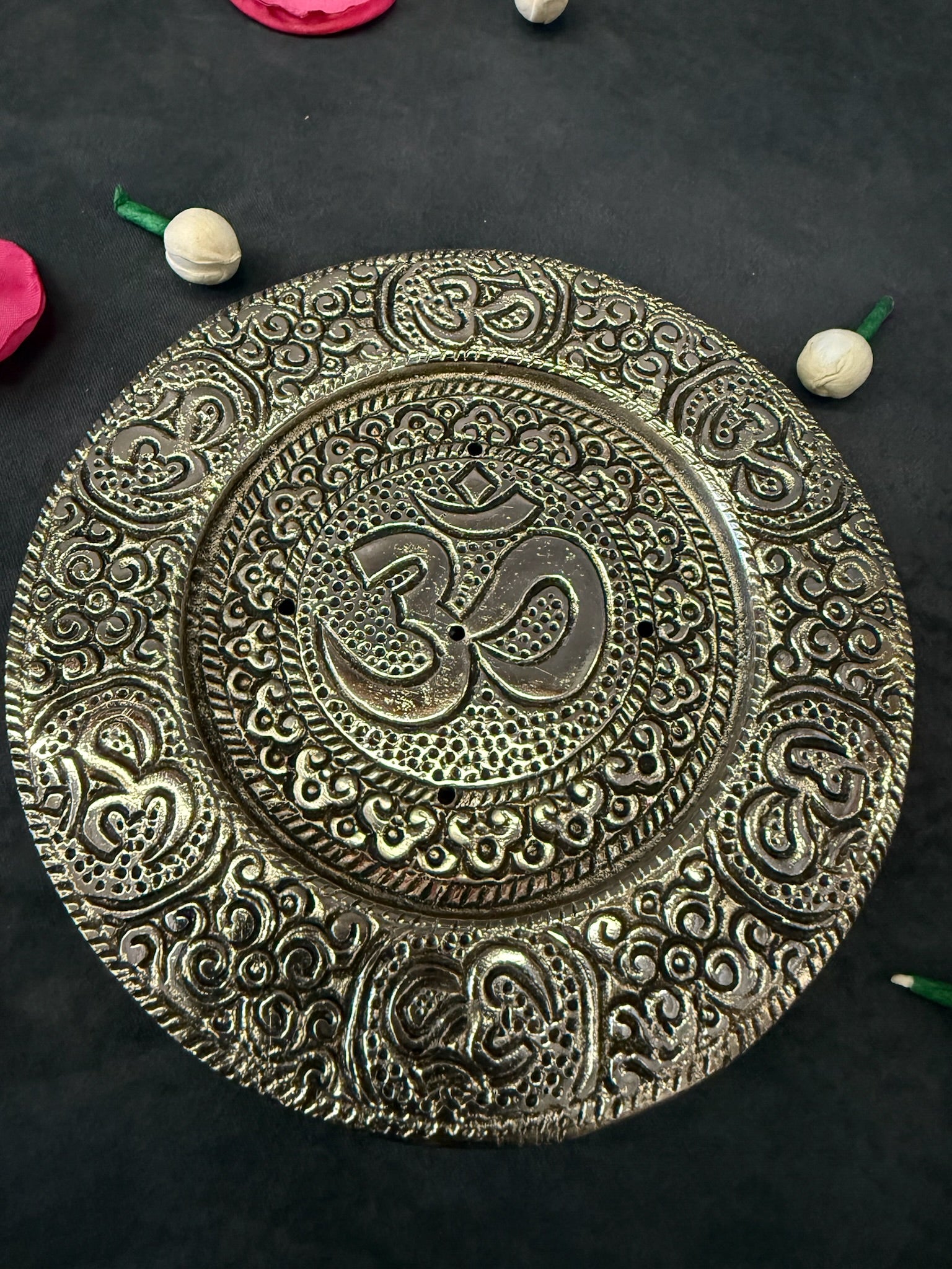 Om pattern Silver Agarbatti Holder round