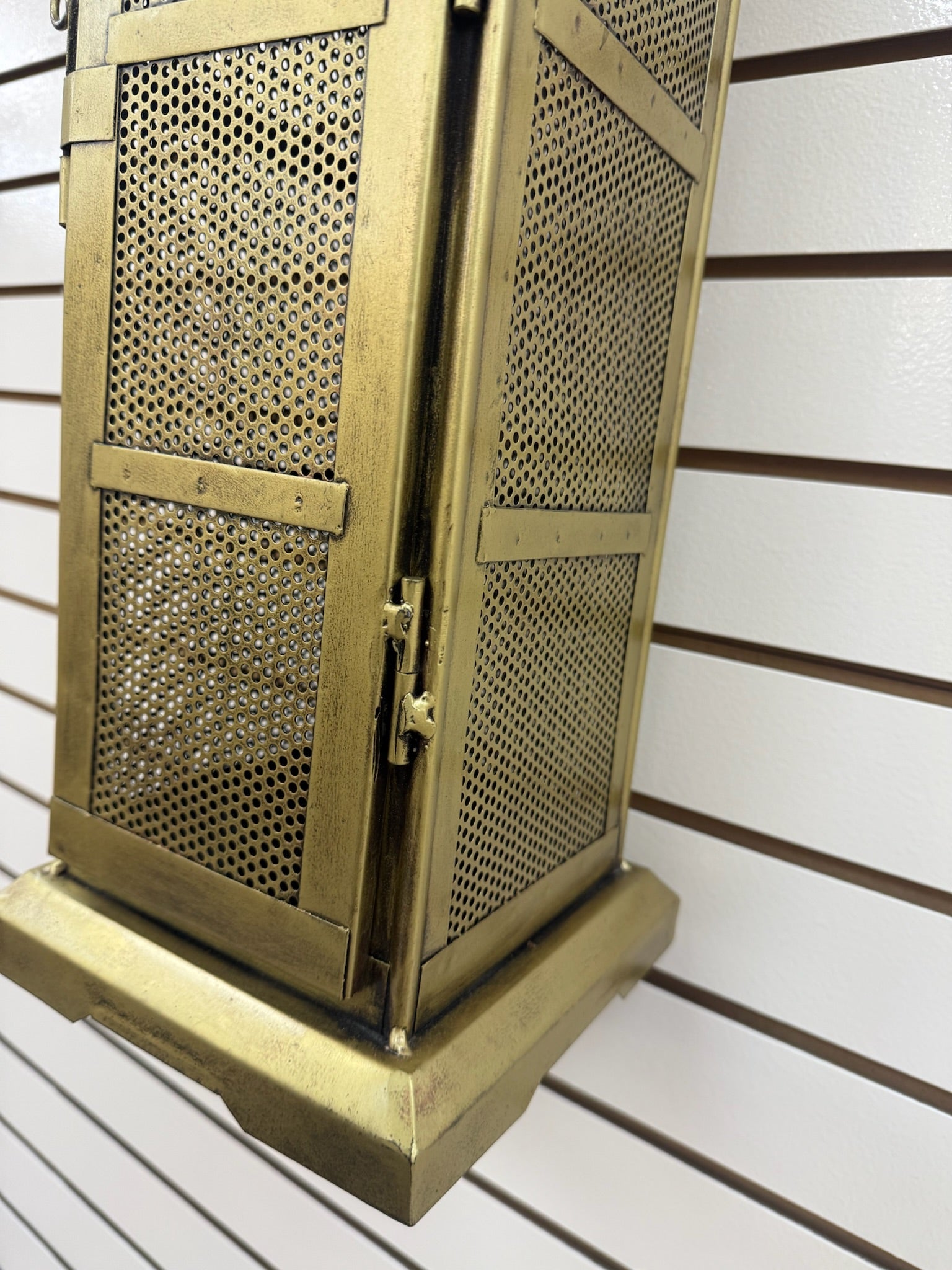 Tower Dhoop Dani with Glass - Multiple Sizes