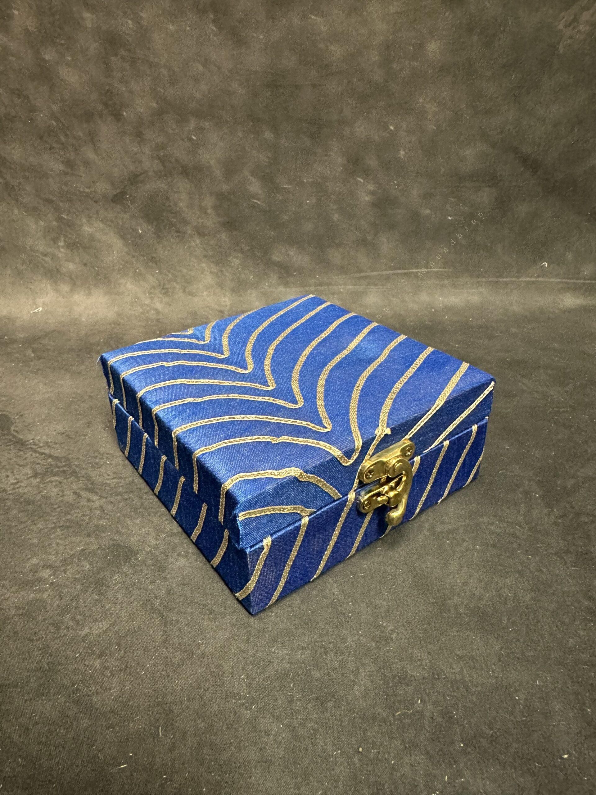 Square Gold Gotapatti Gift Box Only (Large)