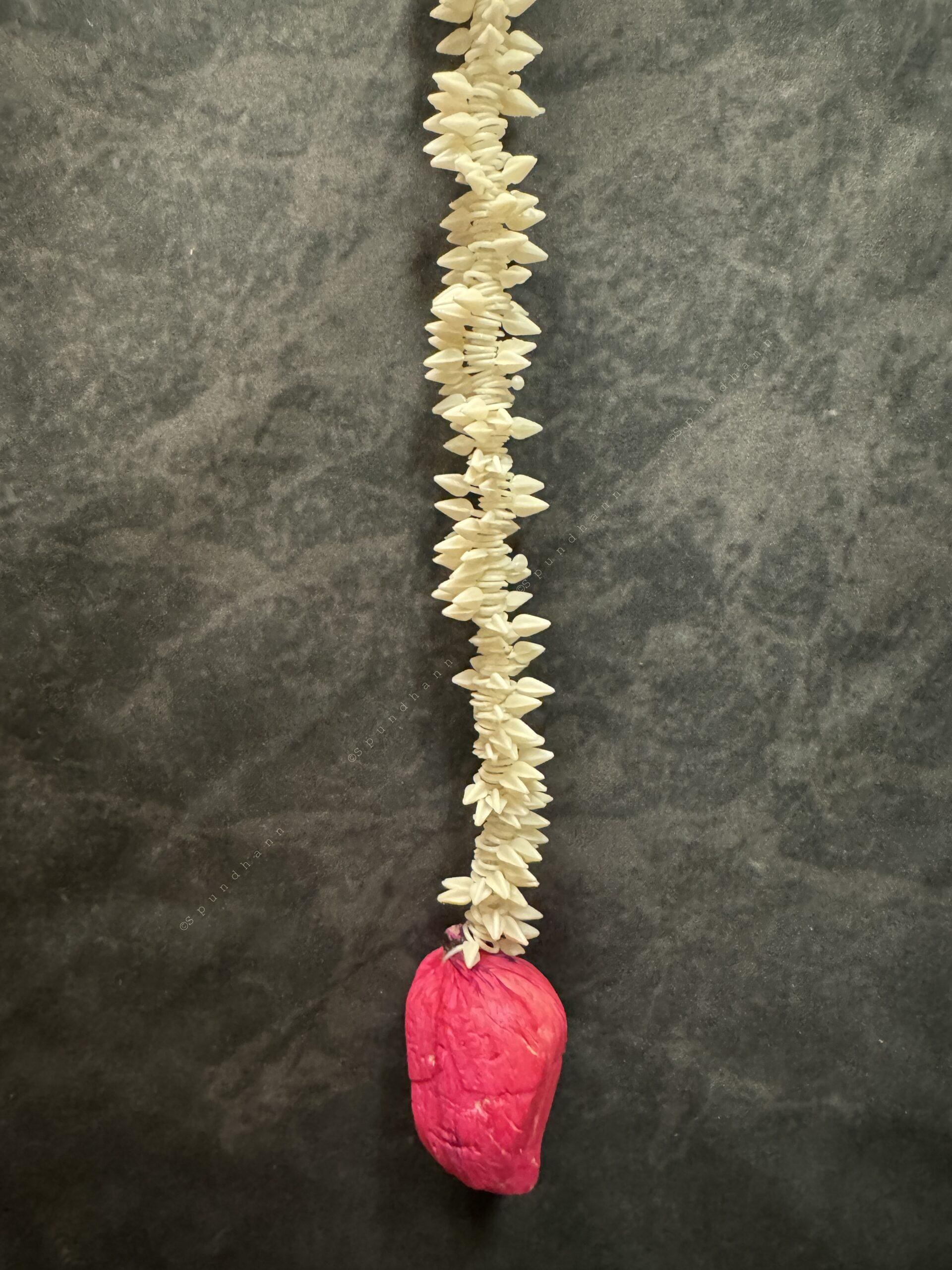 White Chameli Bud String With Lotus Bud 3 Ft