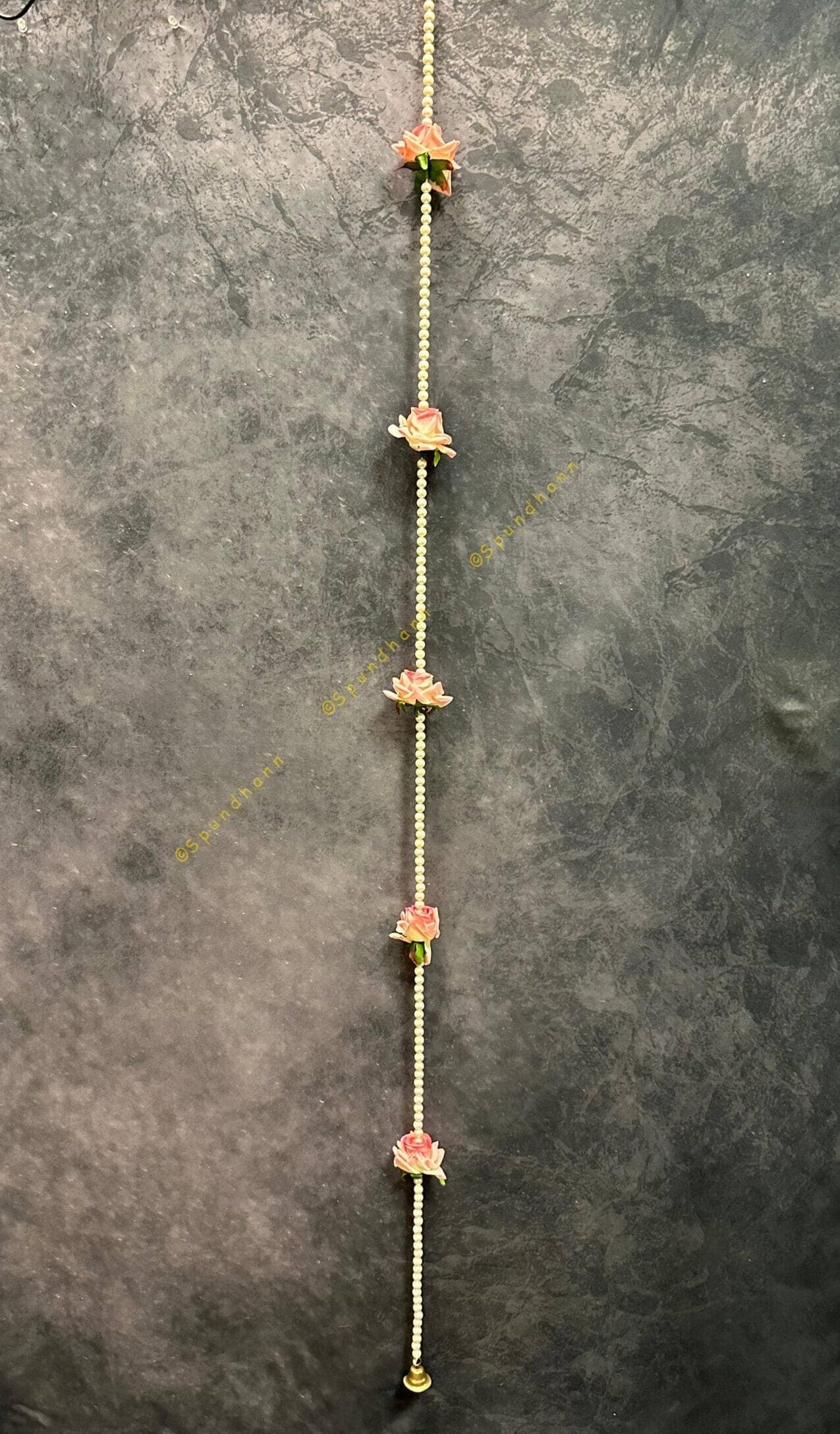 Pearl string with Rose Bud