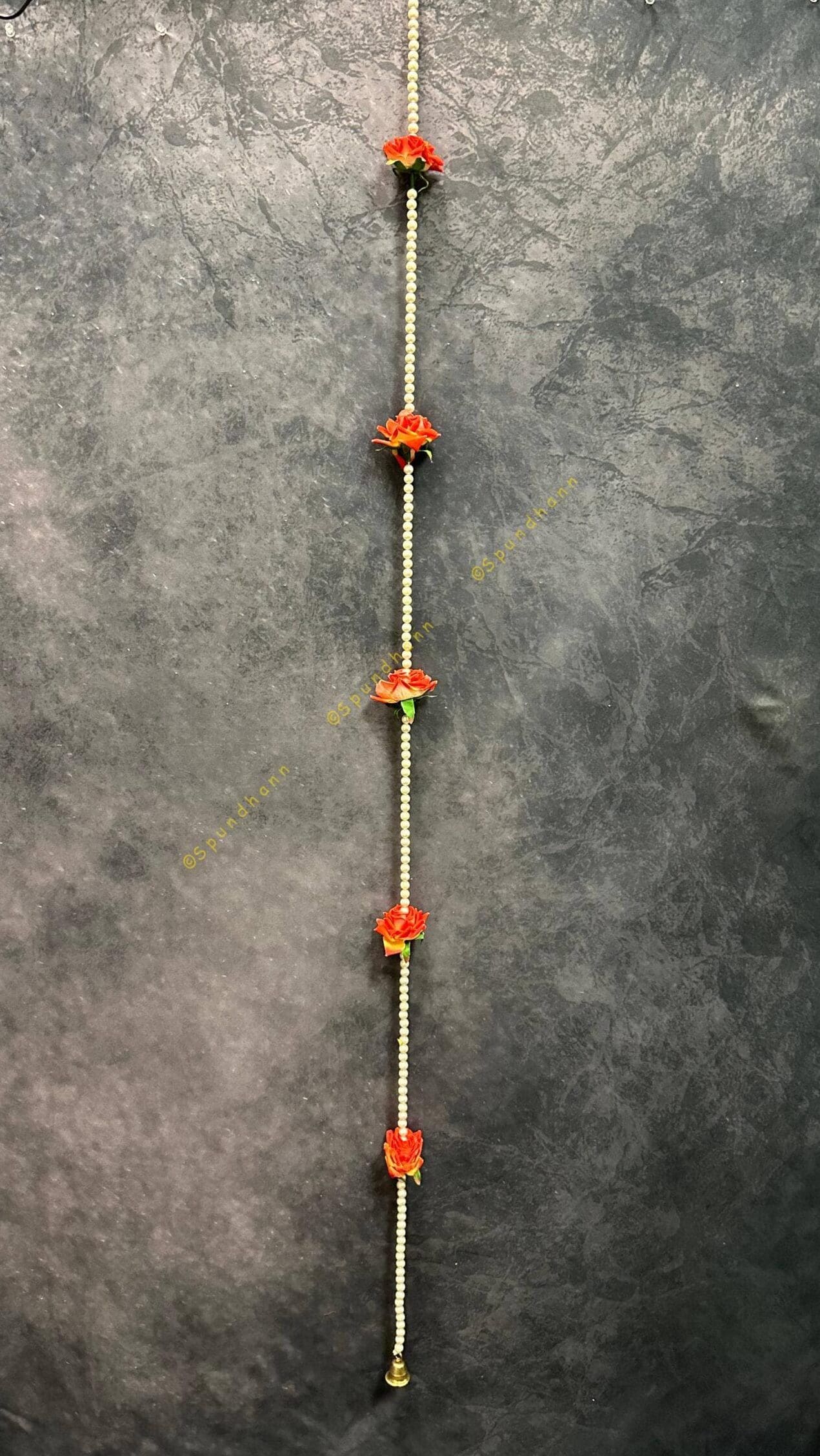 Pearl string with Rose Bud