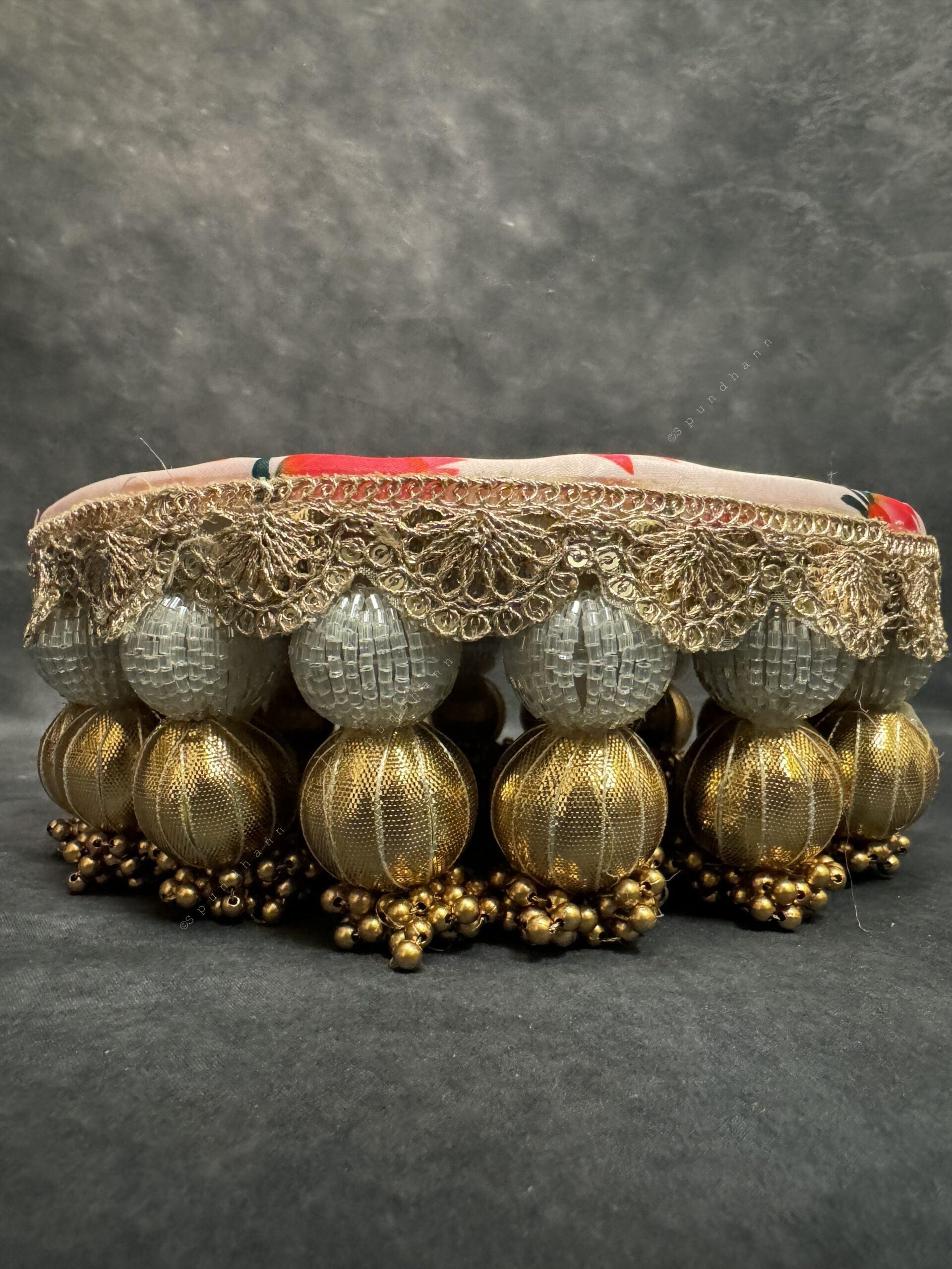 Singhasan / Chowki for Idol (Round)