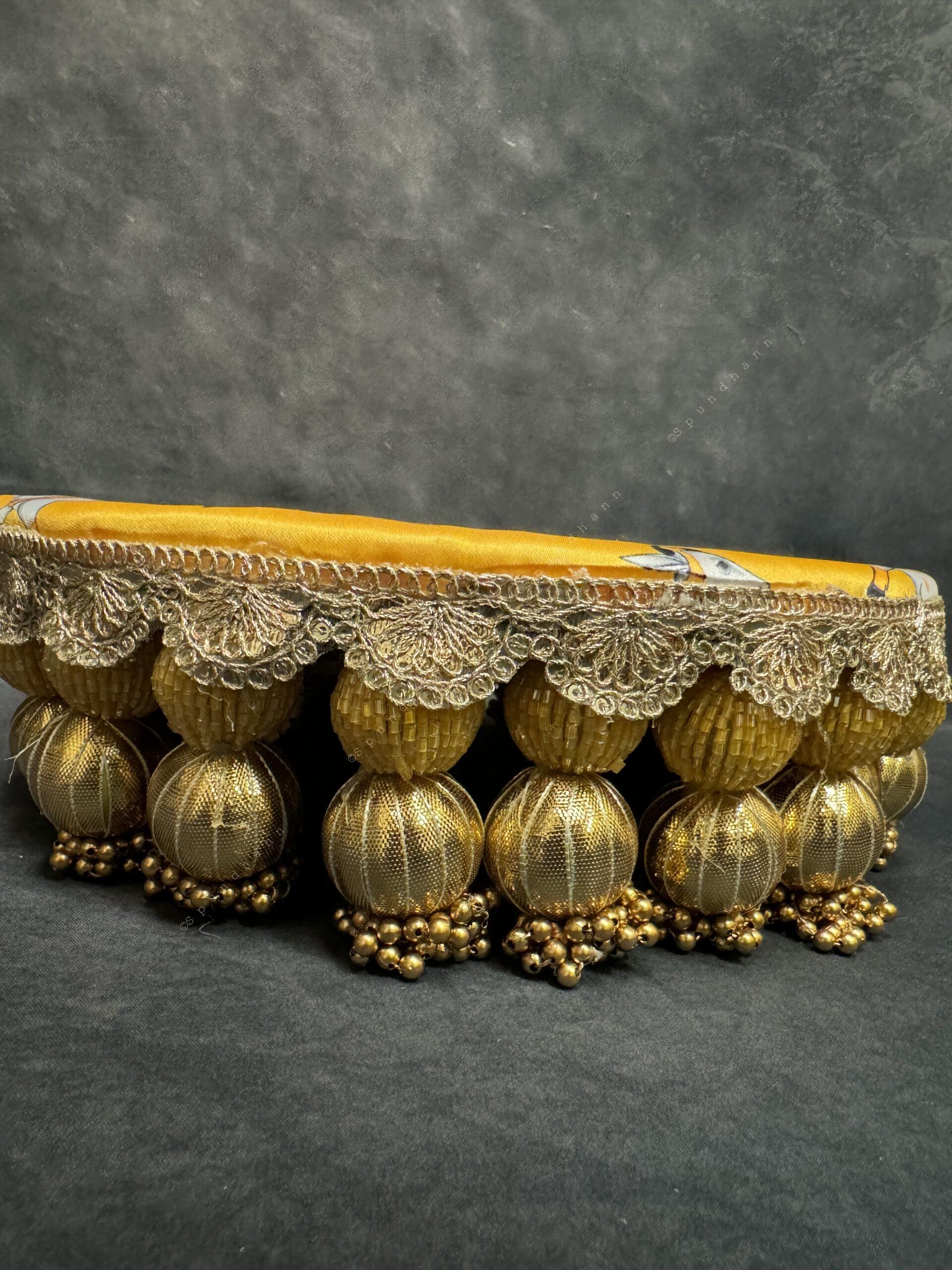 Singhasan / Chowki for Idol (Round)