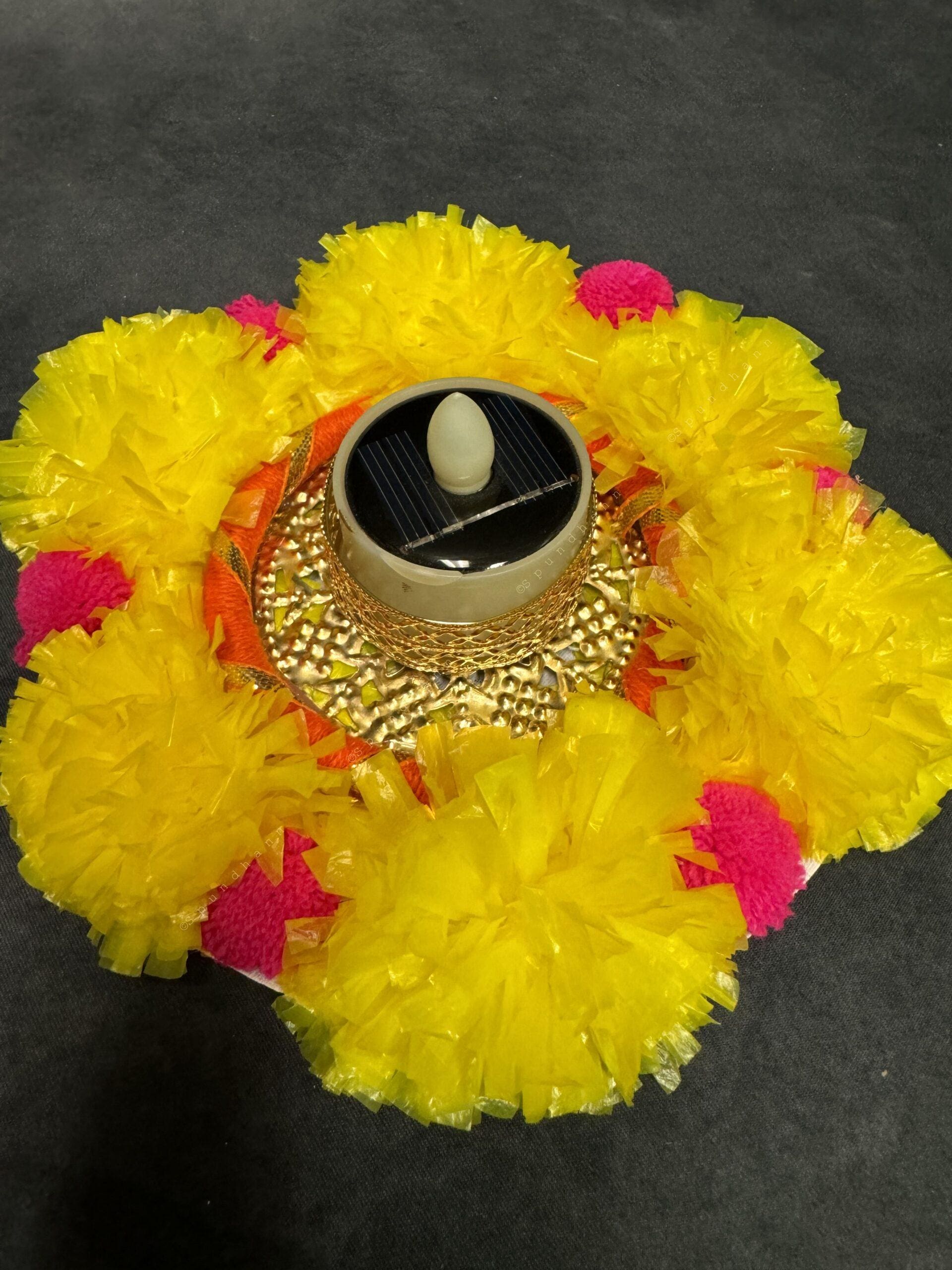Marigold Frill Tealight Holder