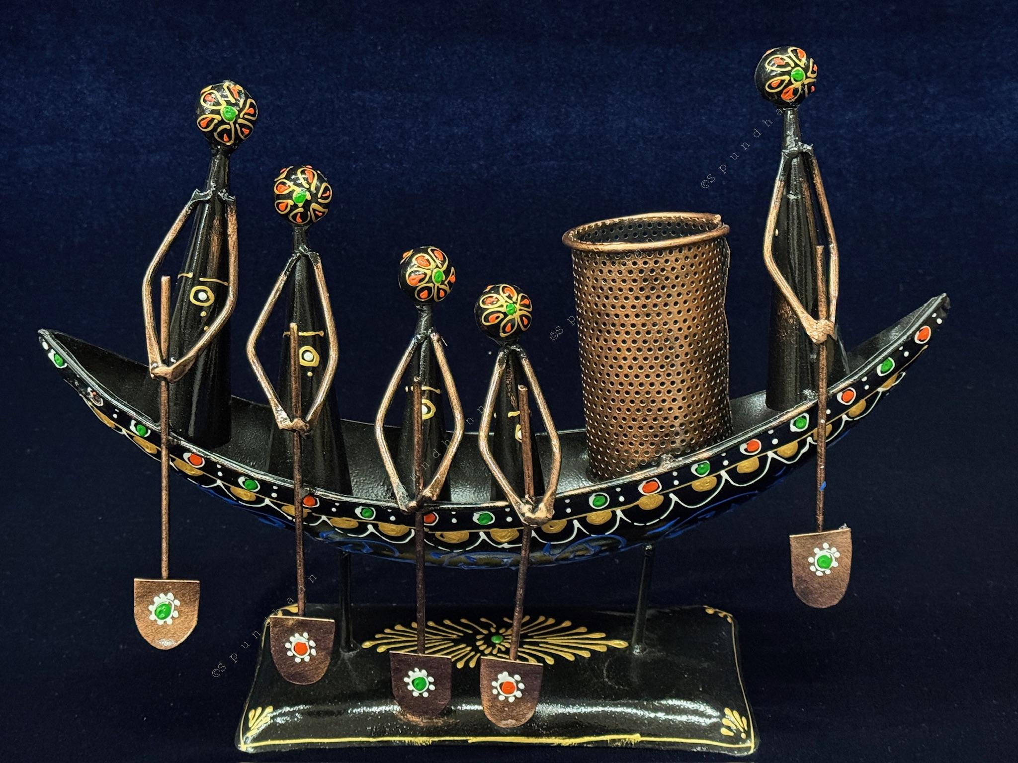 Tribal Boat Style Penstand