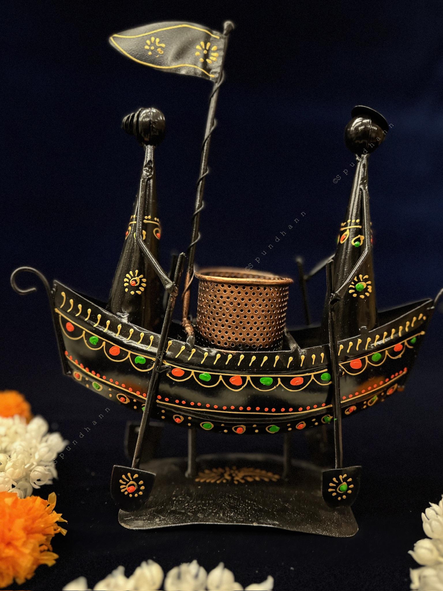 2 Boatman Tribal Penstand