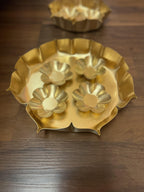 Flower Shape Star Urlis with Floating Bowls
