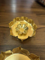 Flower Shape Star Urlis with Floating Bowls