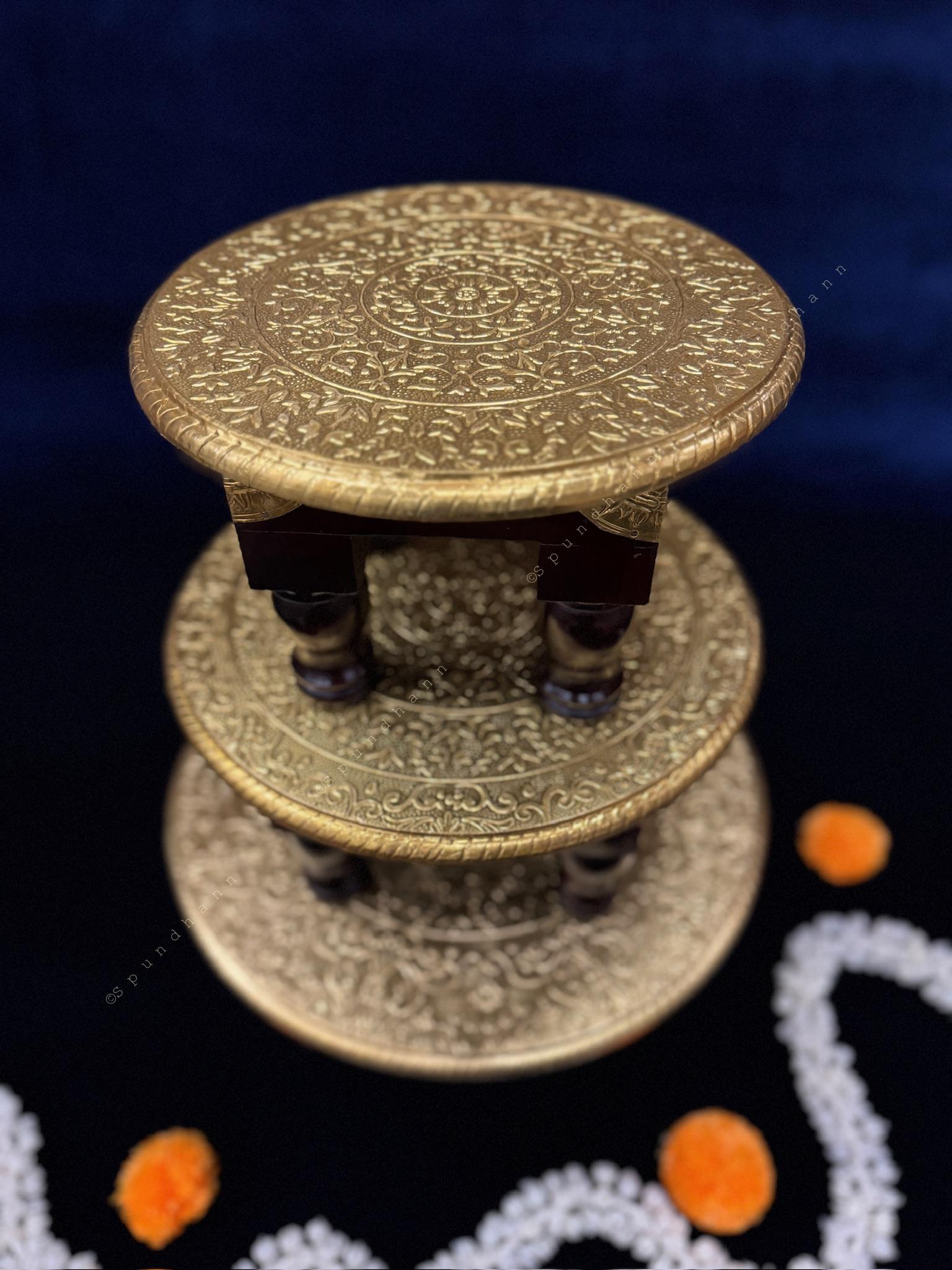 Round Chowki Gold and in Wood