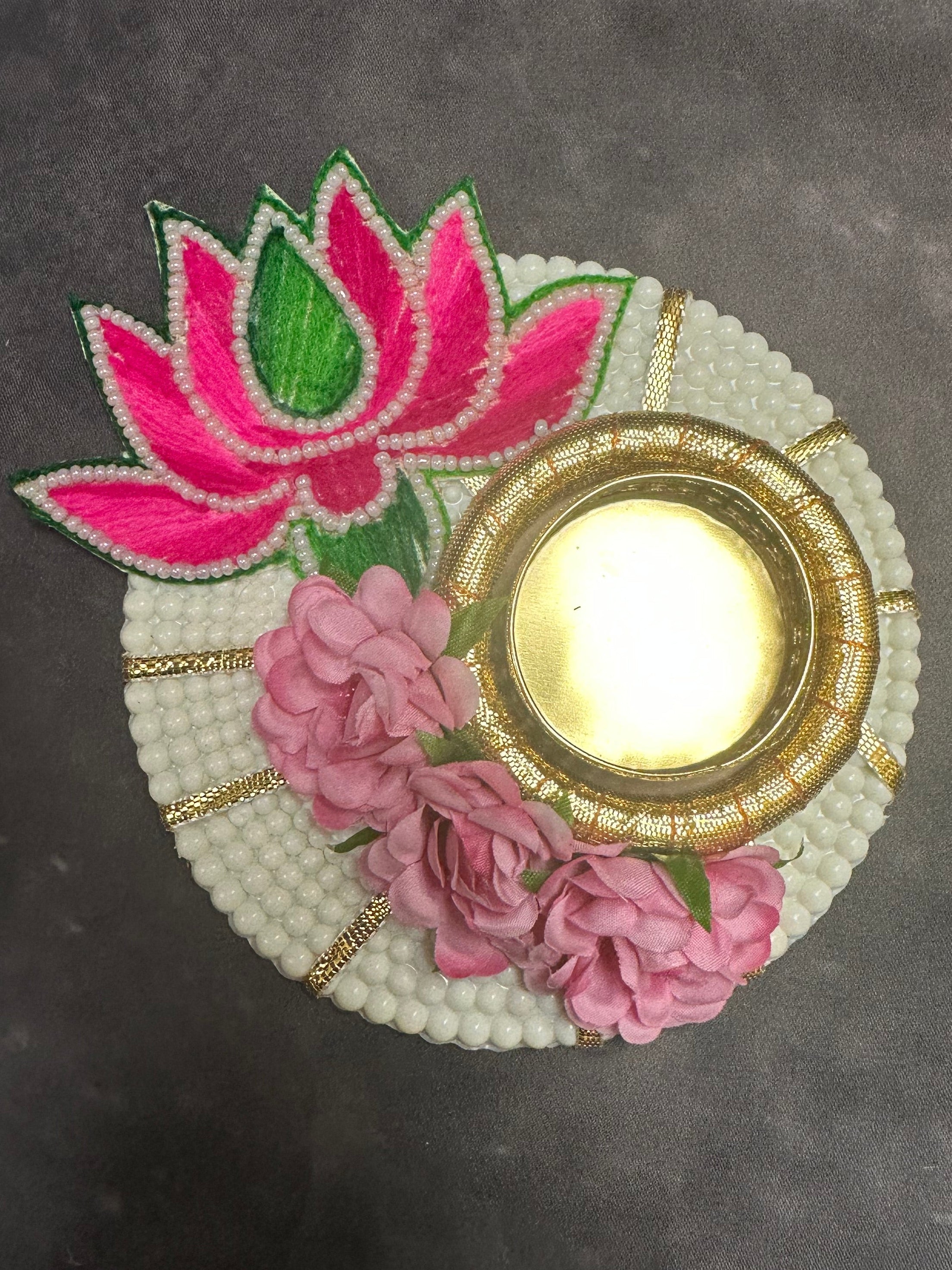 Lotus Pearl Tea Light Holder