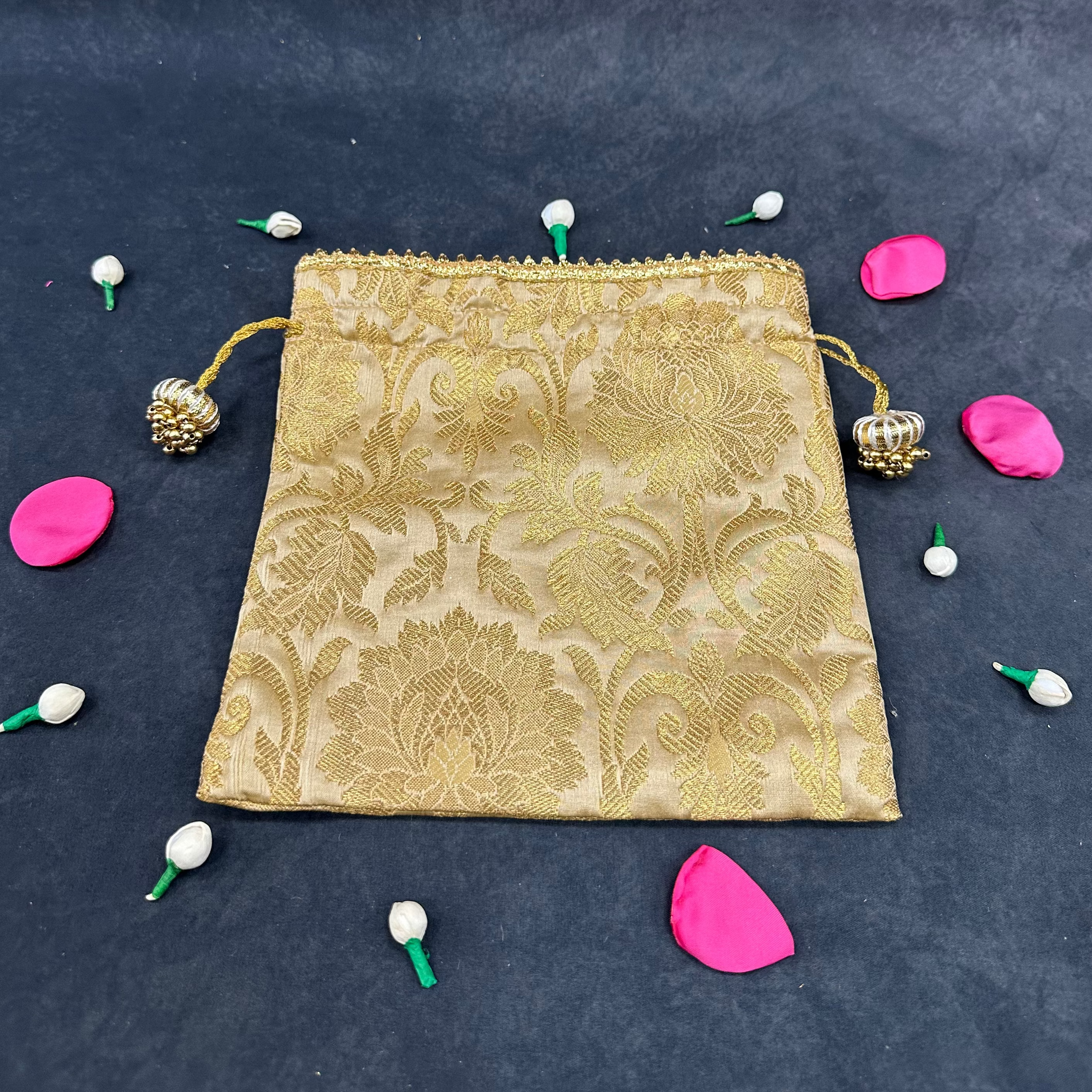 Banarasi Potli (8"x8")